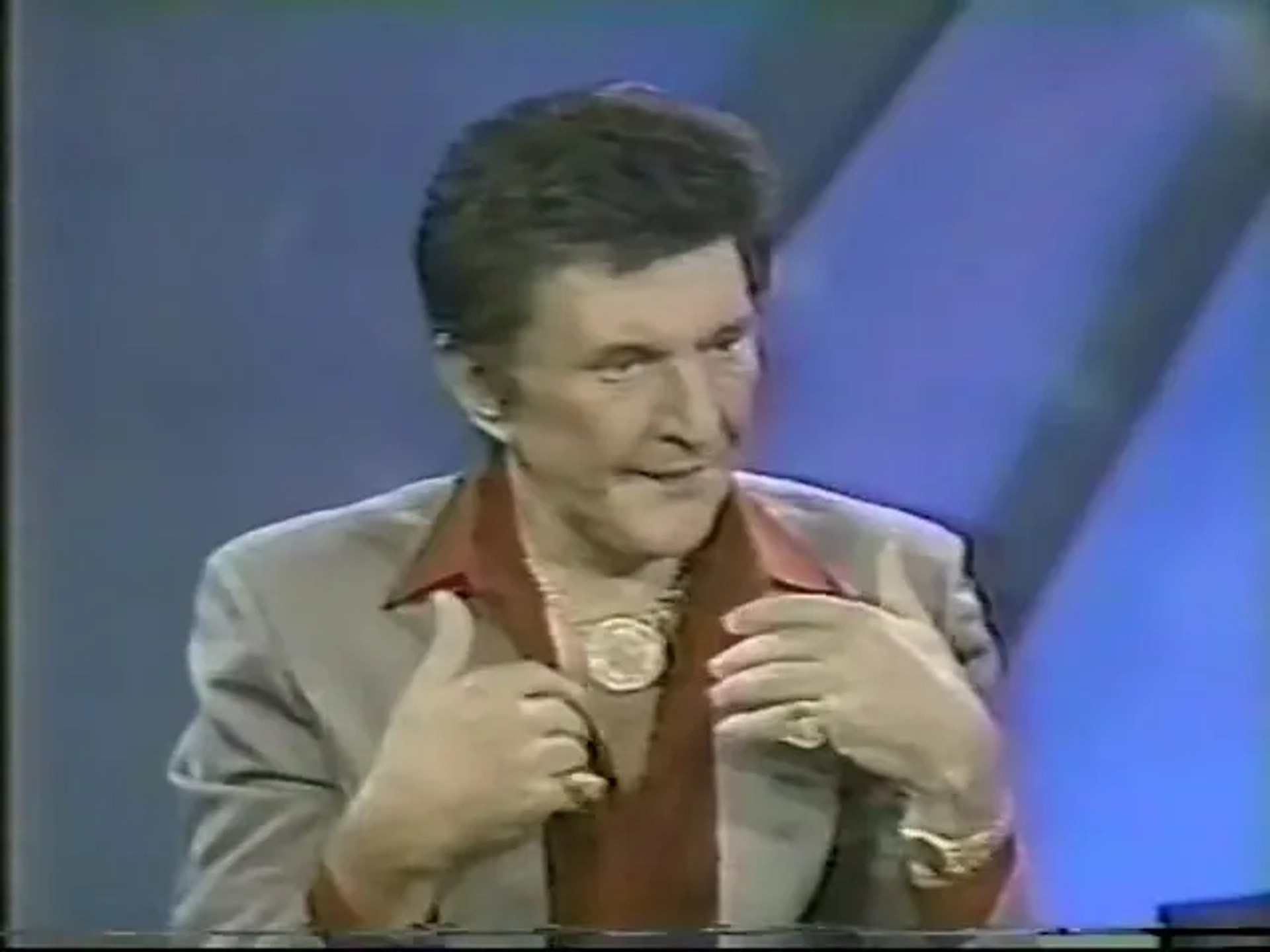 Liberace in The Oprah Winfrey Show (1986)