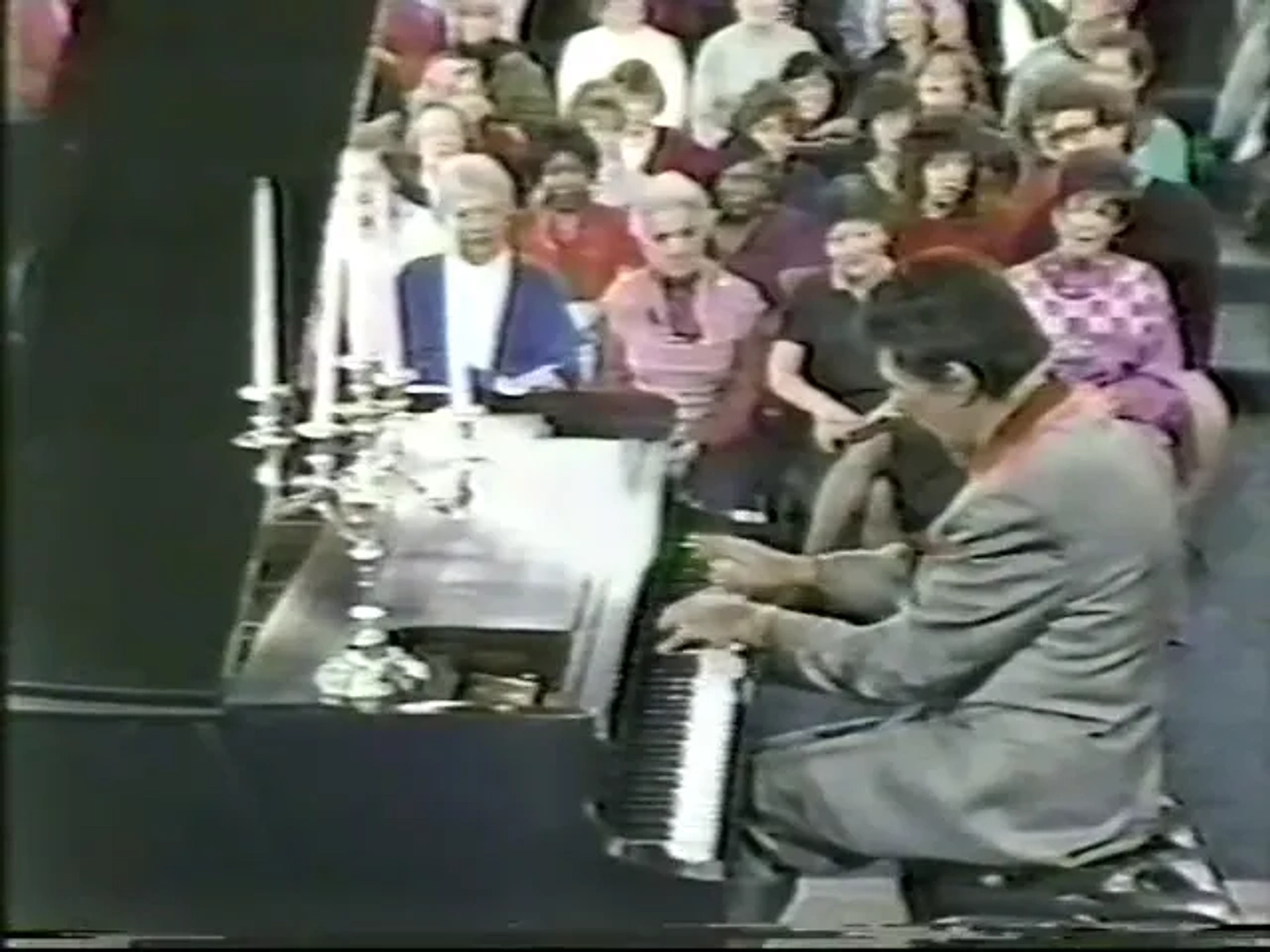 Liberace in The Oprah Winfrey Show (1986)