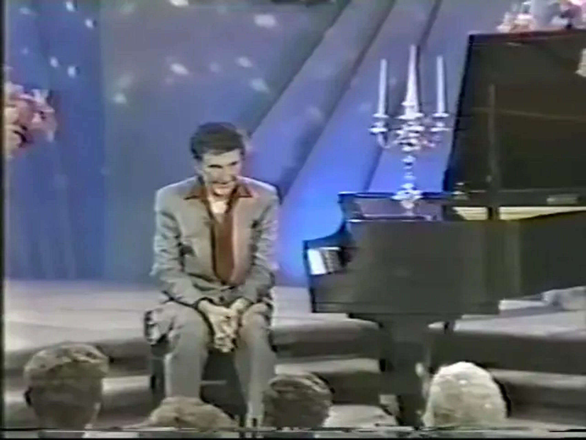 Liberace in The Oprah Winfrey Show (1986)