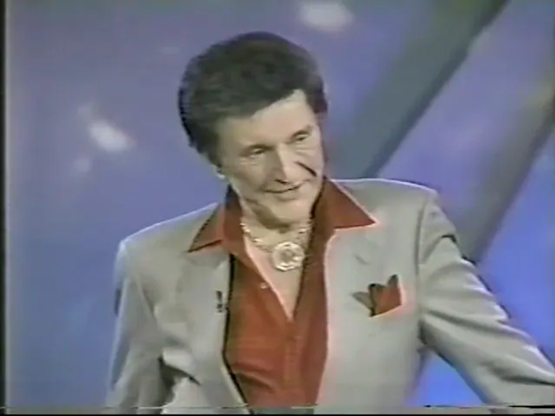 Liberace in The Oprah Winfrey Show (1986)