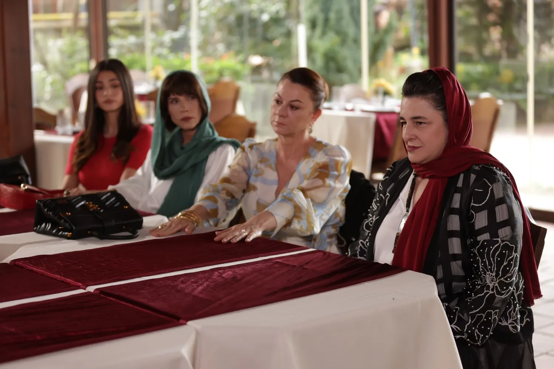 Yaren Yapici, Hülya Sen, Tülay Günal, and Esra Dermancioglu in Boundless Love (2023)