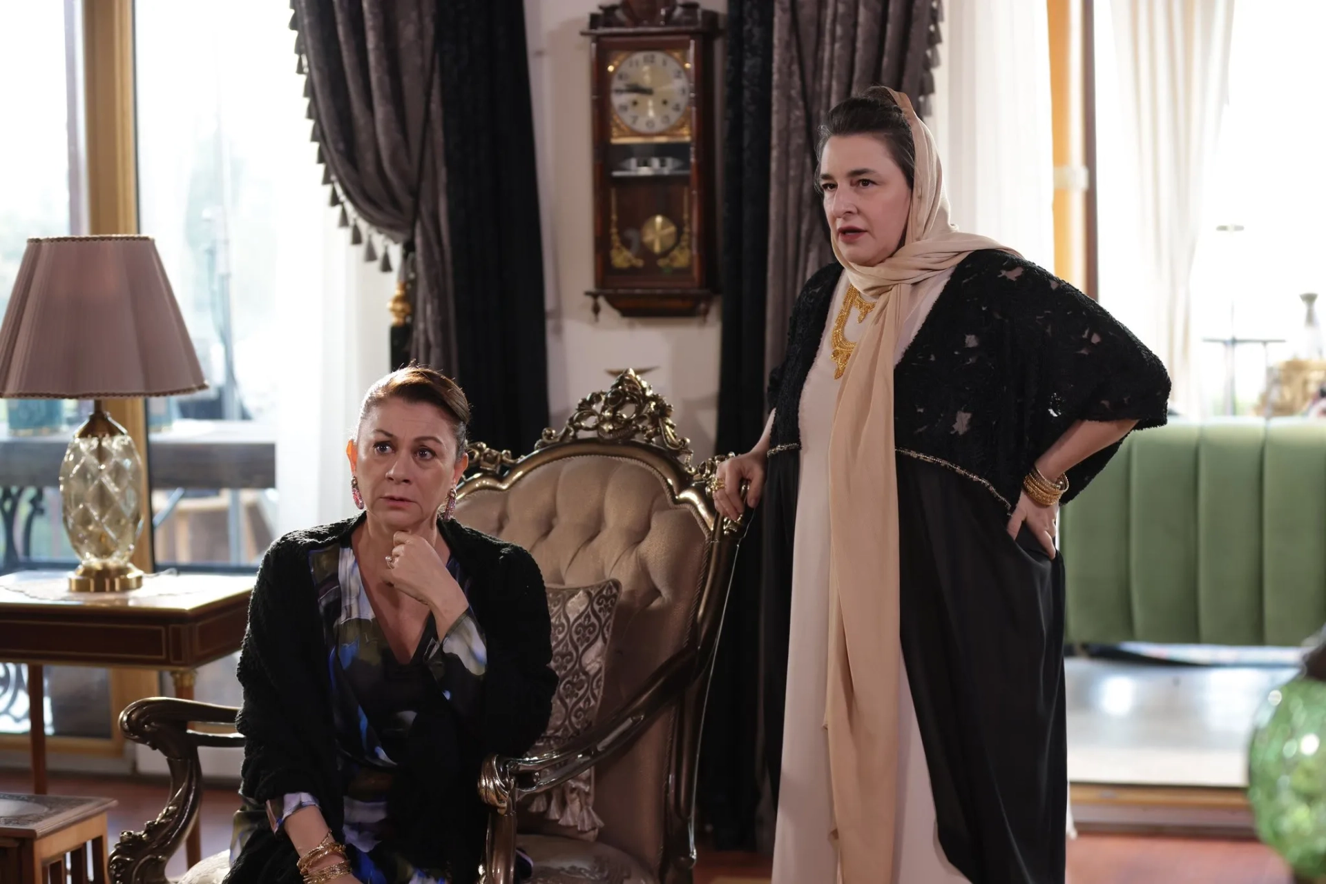 Hülya Sen and Esra Dermancioglu in Boundless Love (2023)