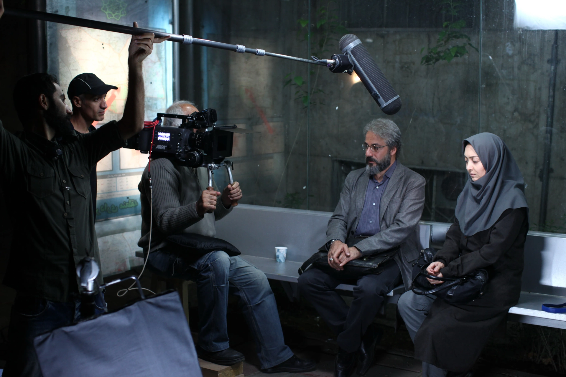 Niki Karimi and Amir Aghaee in Wednesday, May 9 (2015)