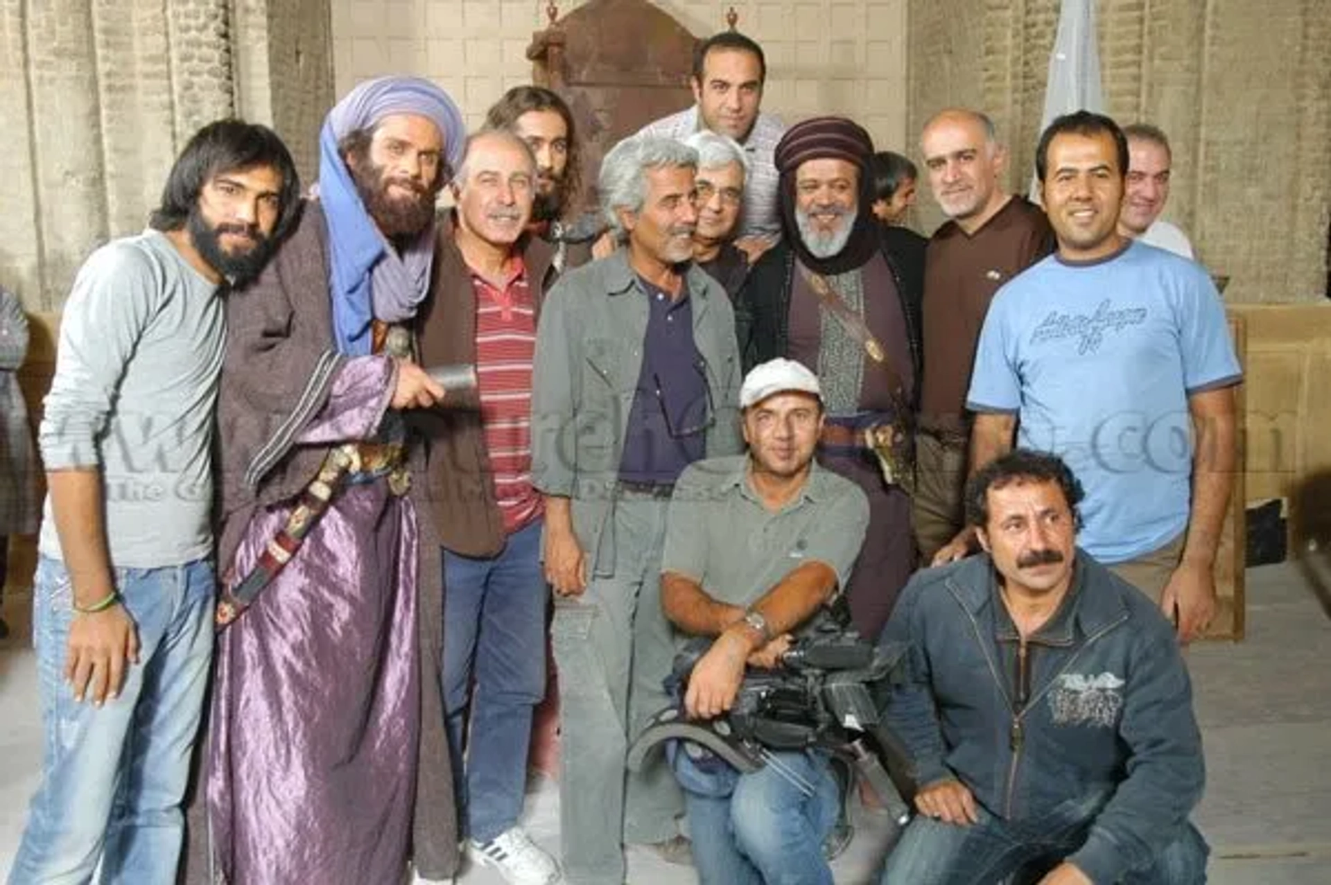 Ahmad Reza Darvish, Hossein Jafarian, Ali Ghaemmaghami, Hassan Pourshirazi, and Babak Hamidian in Hussein, Who Said No (2014)