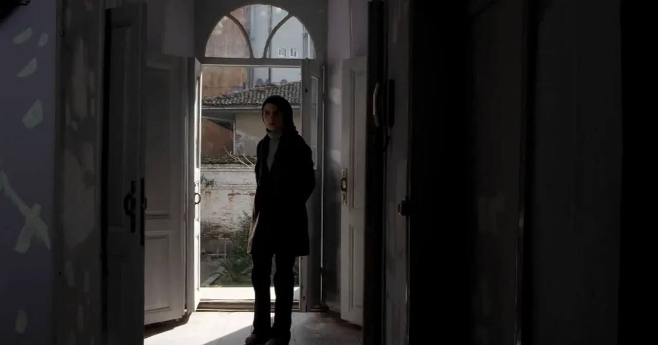 Leila Hatami in What's the Time in Your World? (2014)