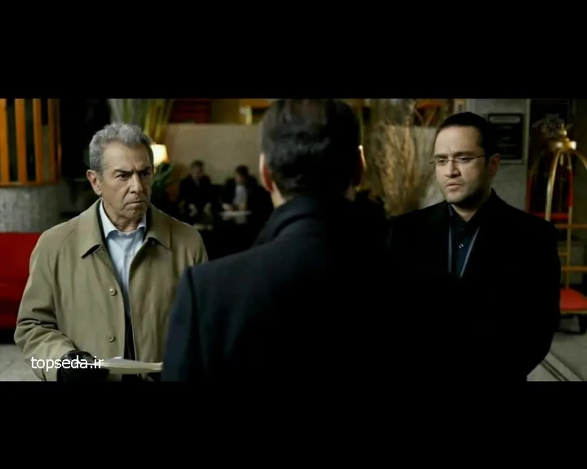 Faramarz Gharibian and Rambod Javan in The Sinners (2012)