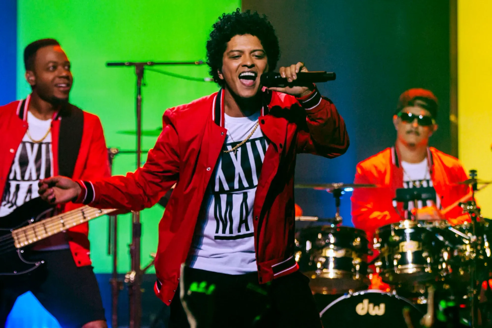 مستند برونو مارس: 24 هزار جادو زنده در آپولو (Bruno Mars: 24K Magic Live at the Apollo 2017)
