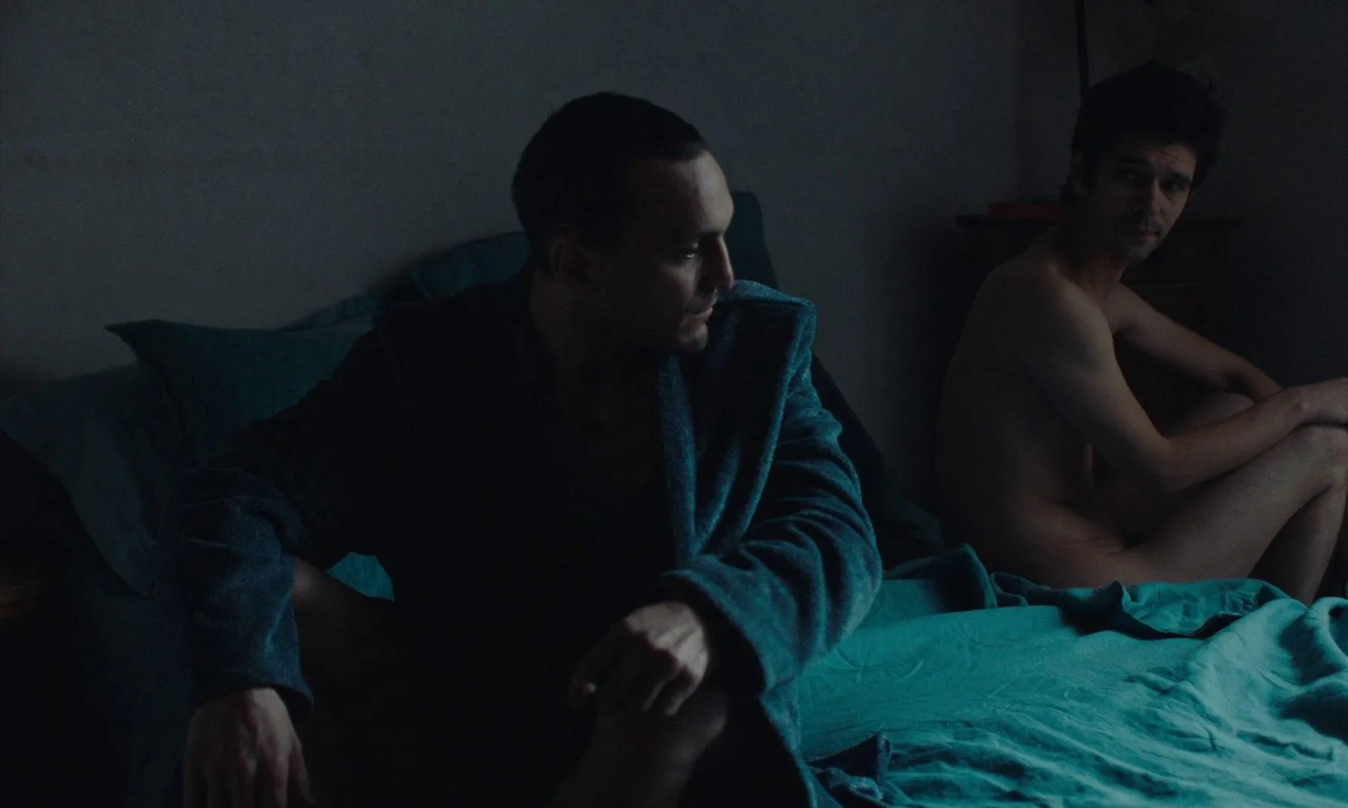 Ben Whishaw and Franz Rogowski in Passages (2023)