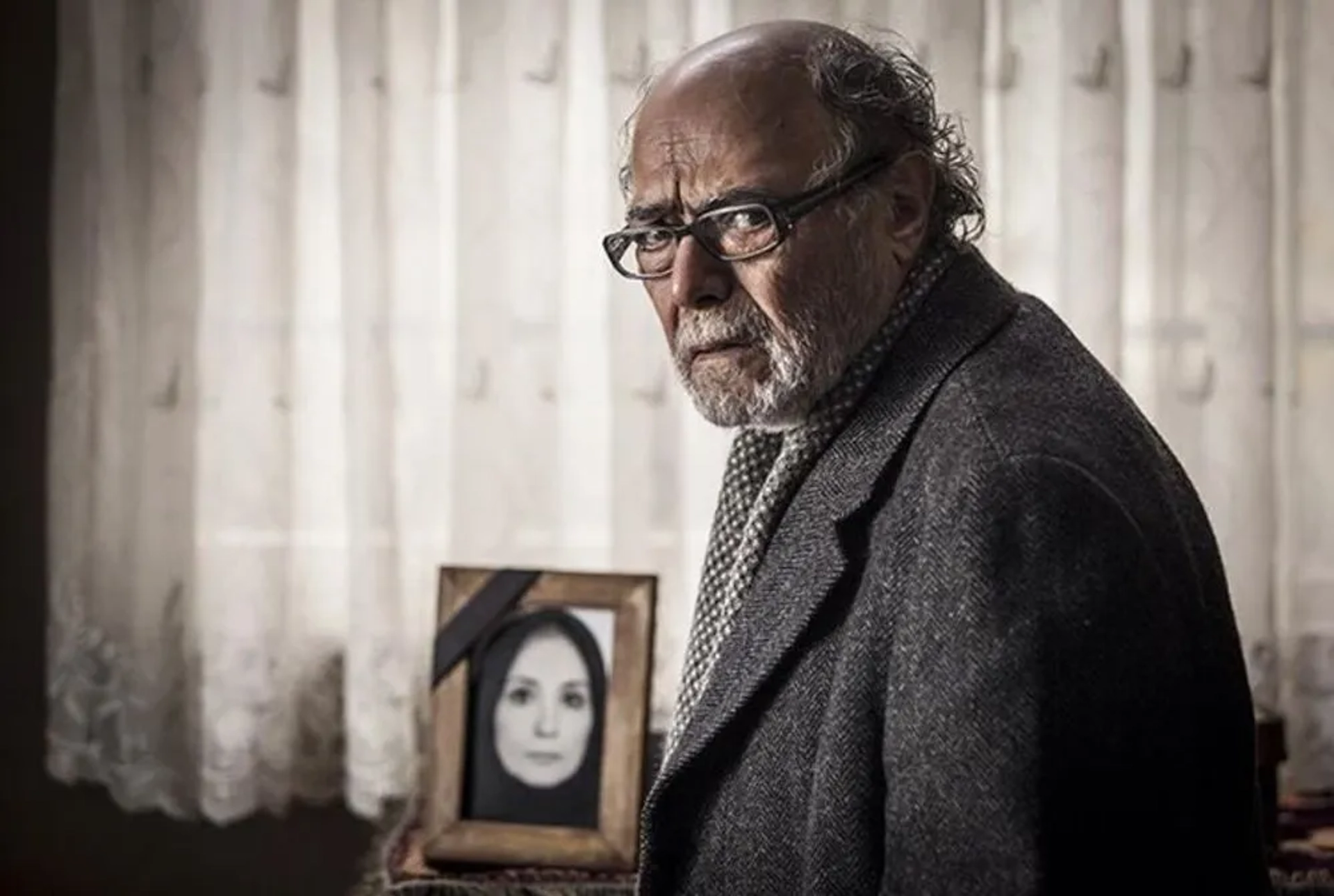 Akbar Zanjanpour in Bridge of Sleep (2016)