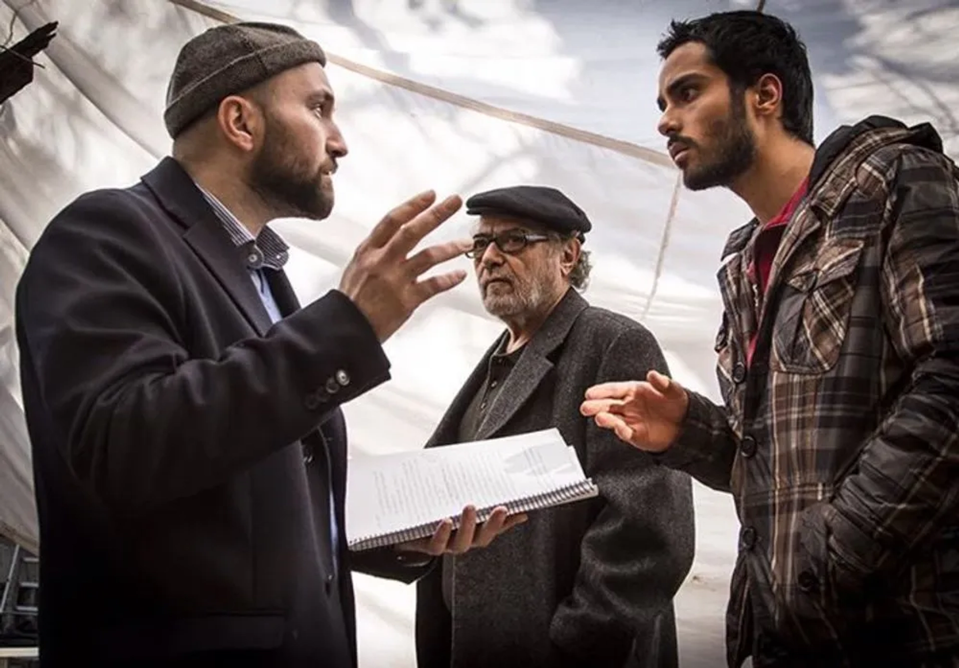 Akbar Zanjanpour, Saed Soheili, and Oktay Baraheni in Bridge of Sleep (2016)