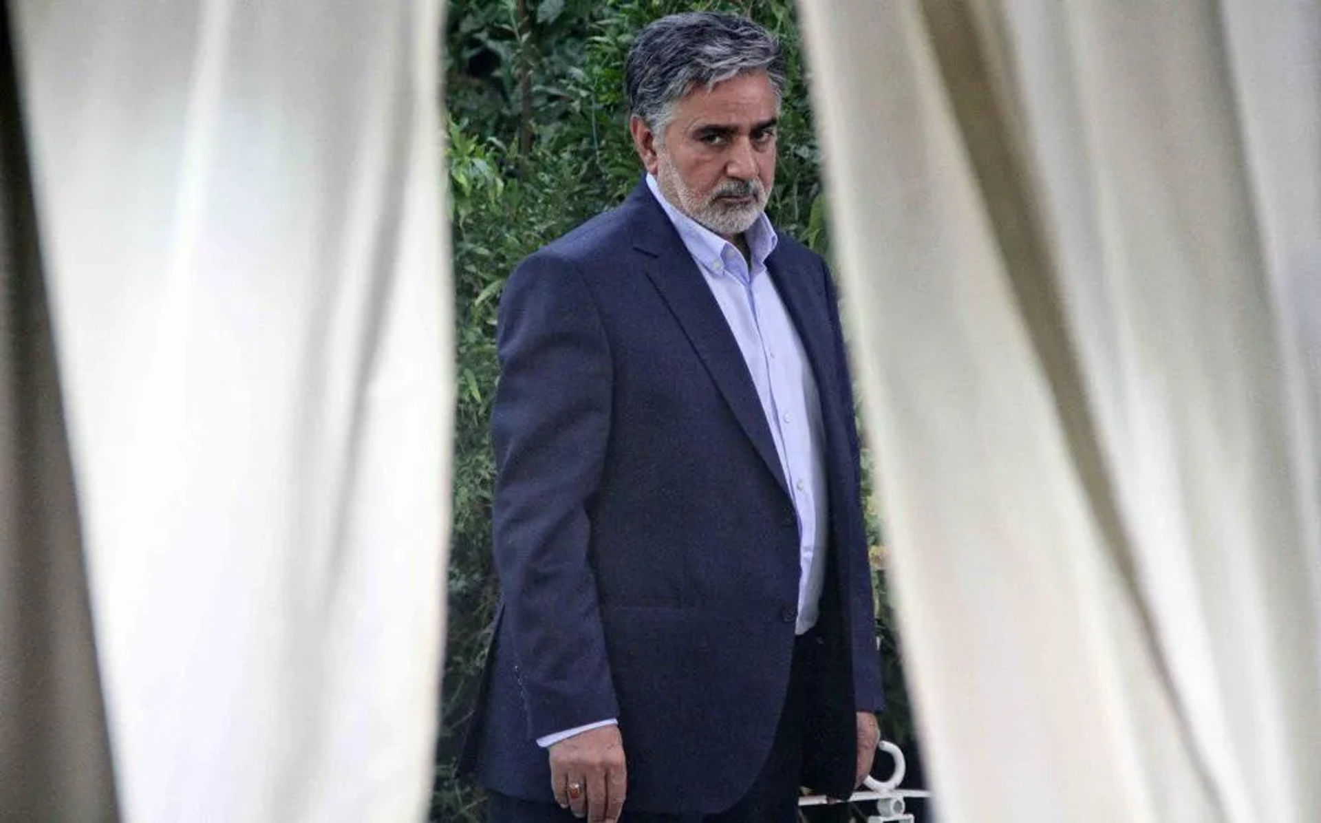 Parviz Parastui in Domestic Killer (2017)