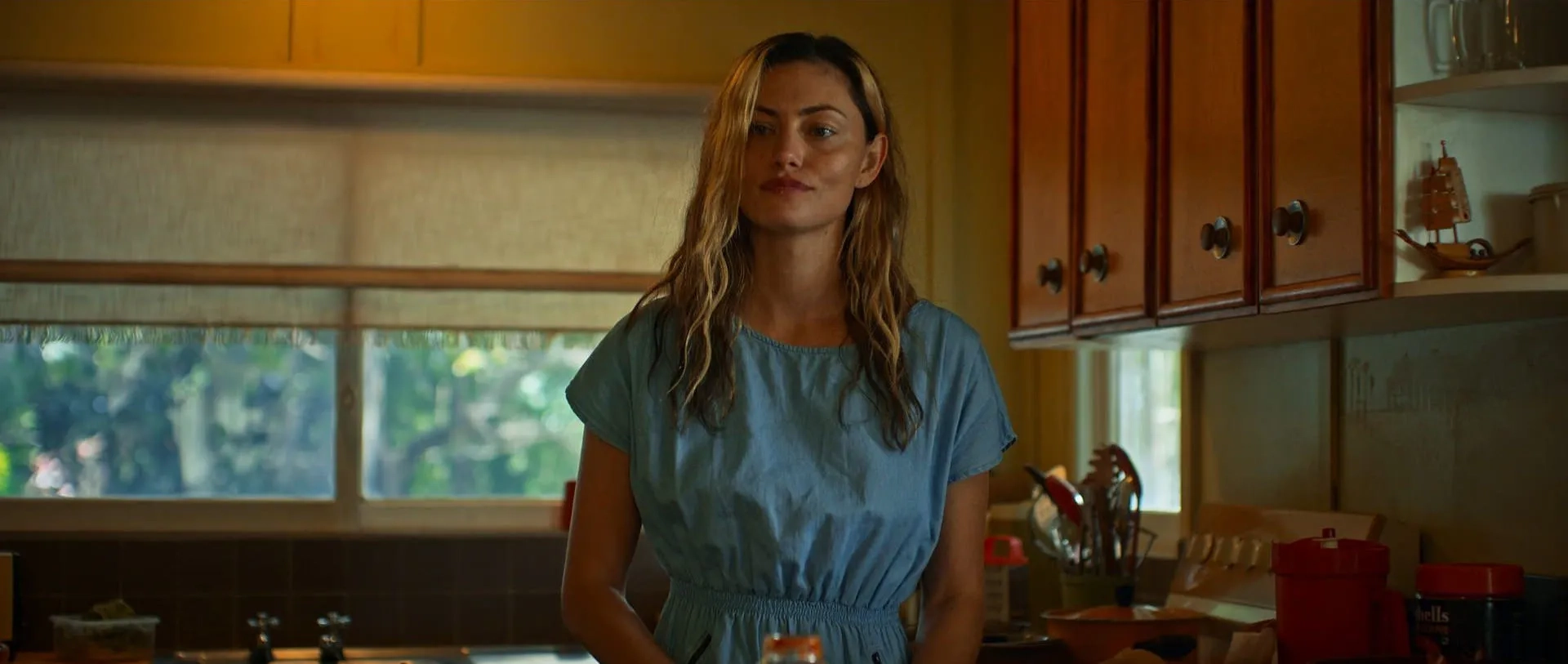 Phoebe Tonkin in Boy Swallows Universe (2024)