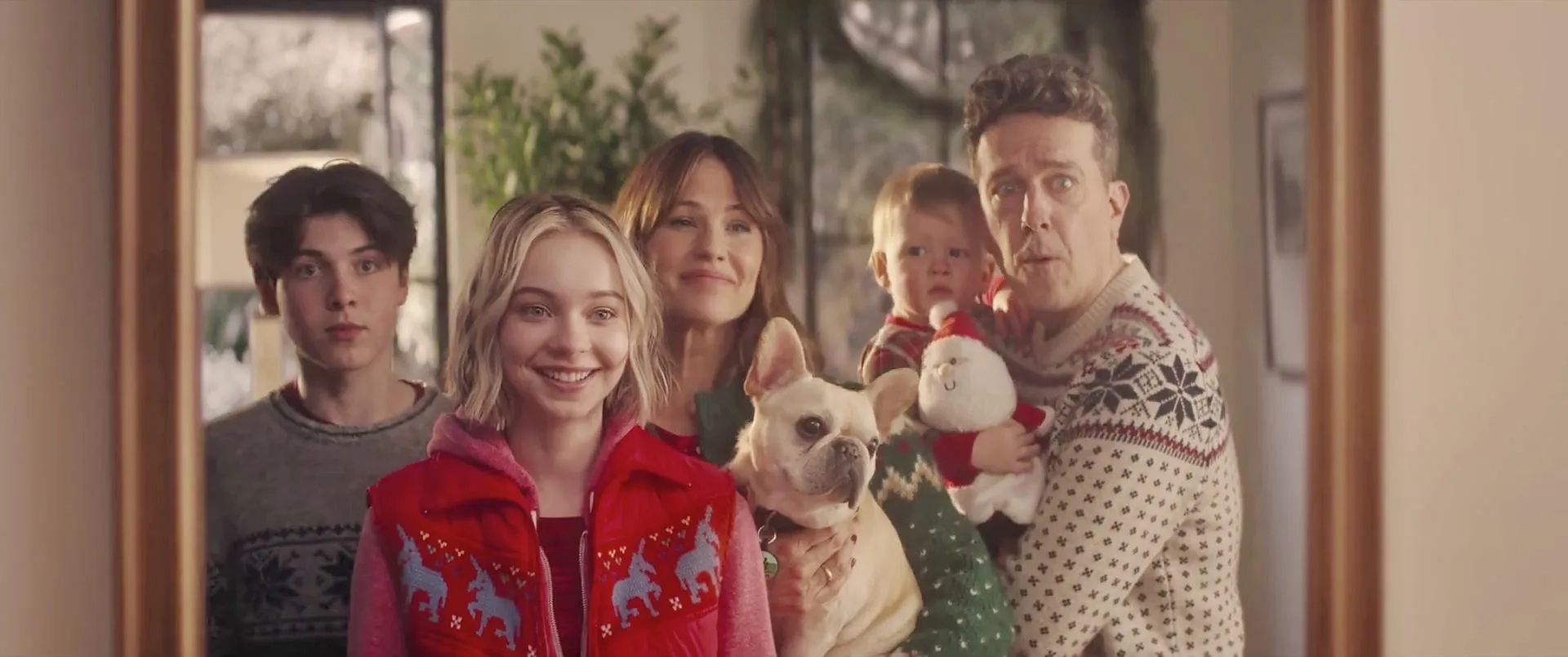 Jennifer Garner, Ed Helms, Lincoln Sykes, Theodore Sykes, Emma Myers, and Brady Noon in Family Switch (2023)