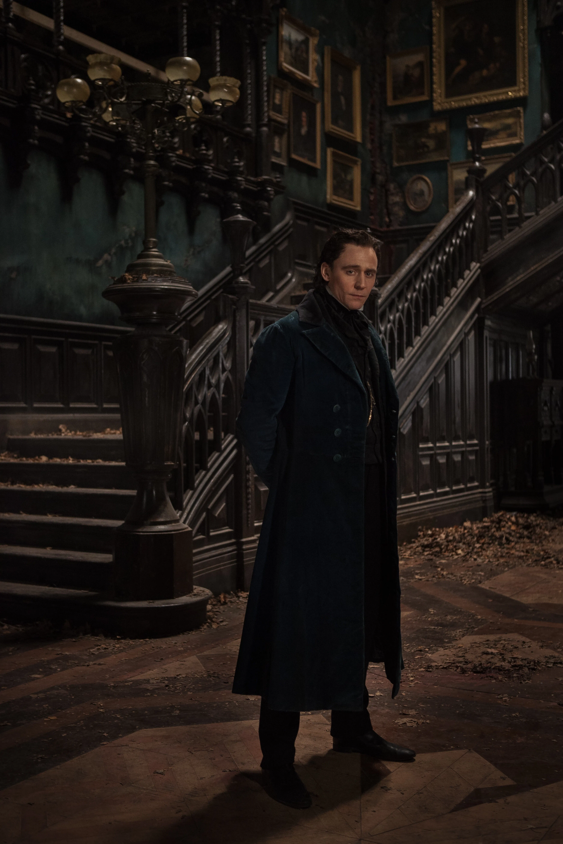 Tom Hiddleston in Crimson Peak (2015)