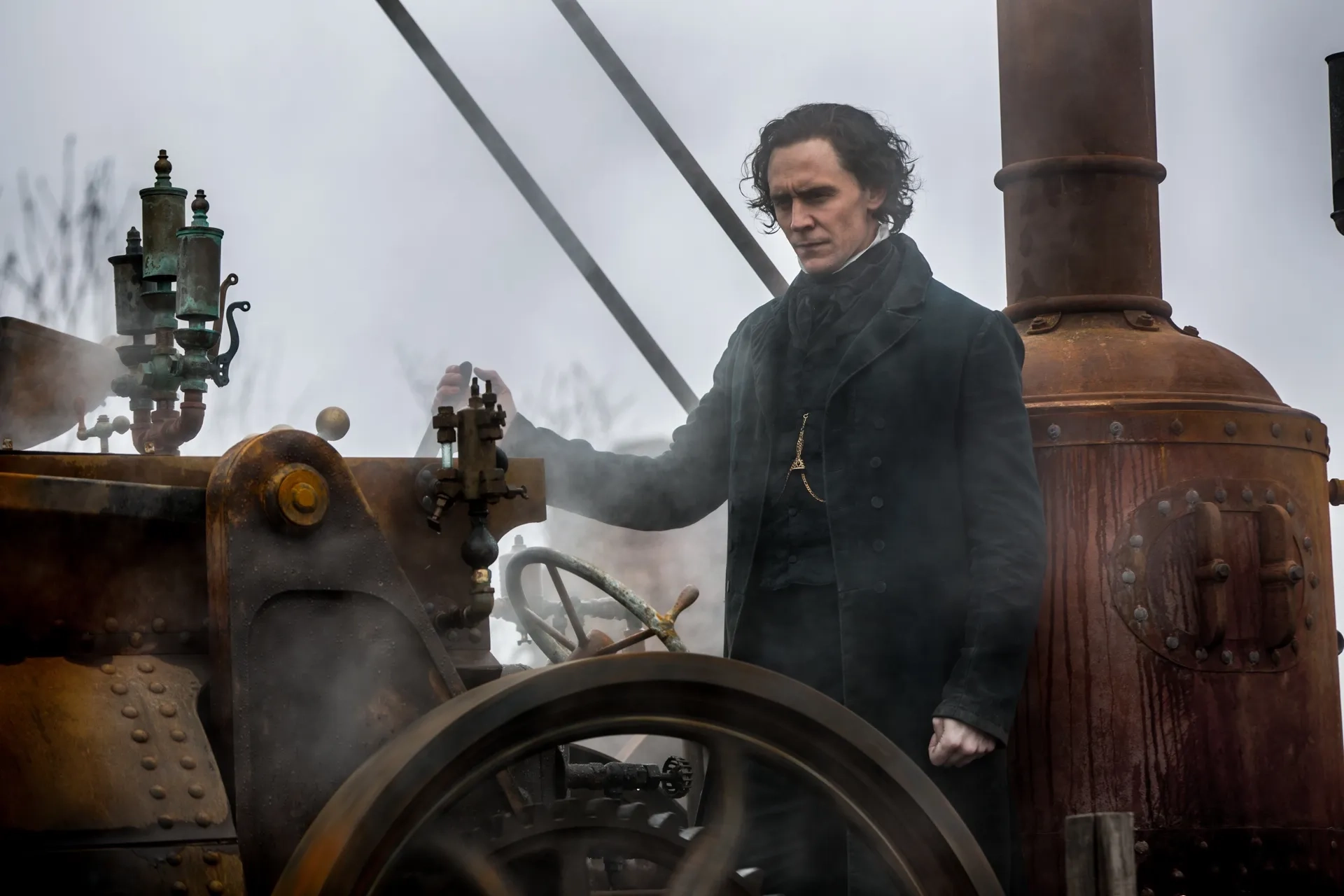 Tom Hiddleston in Crimson Peak (2015)