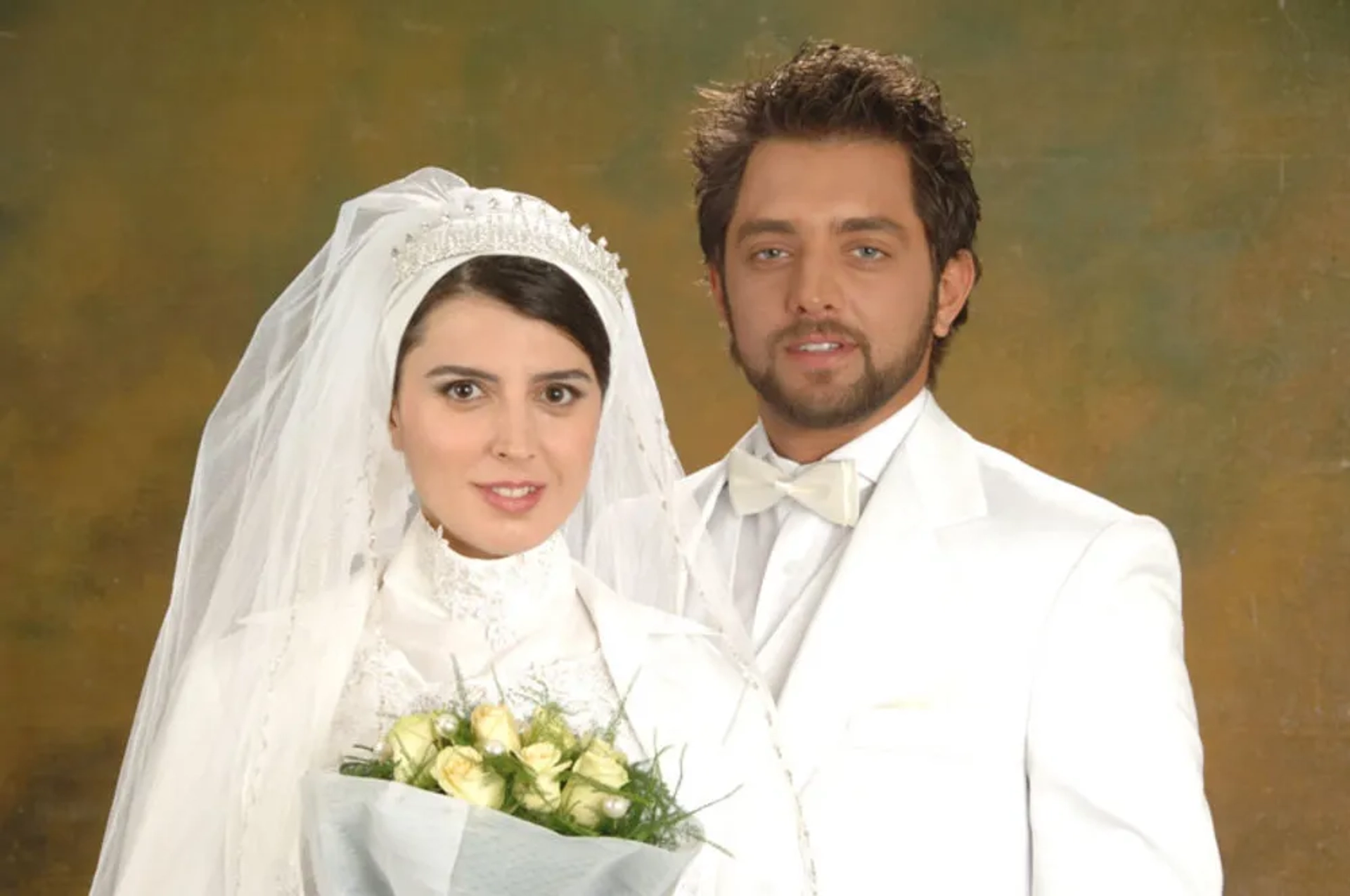 Leila Hatami and Bahram Radan in Penniless (2009)