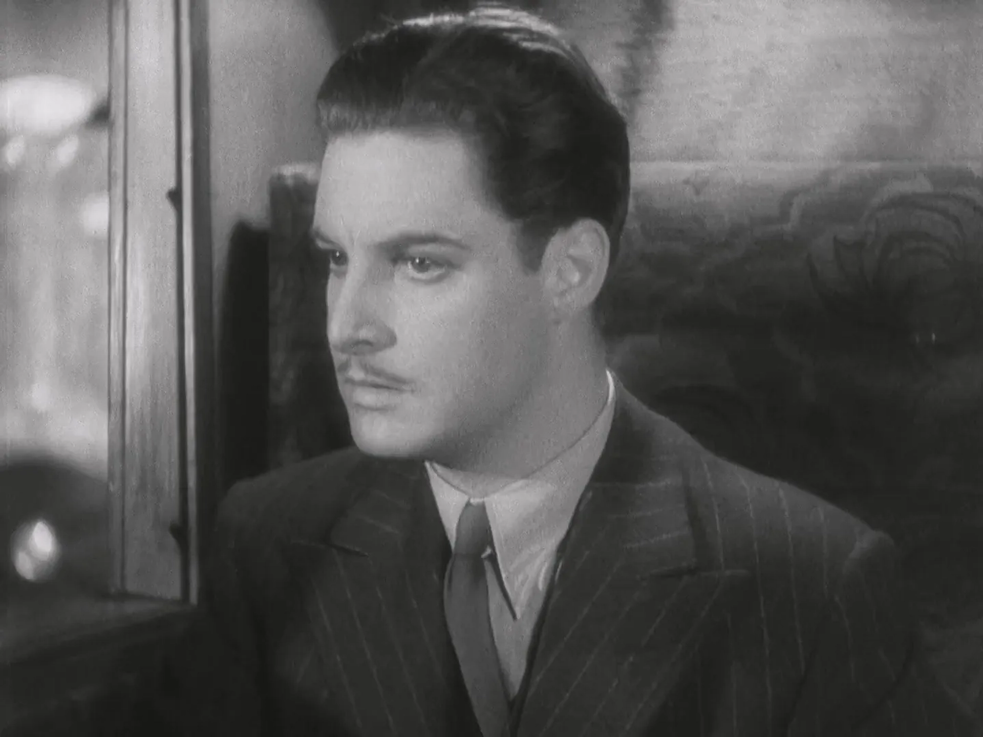 Robert Donat in The 39 Steps (1935)