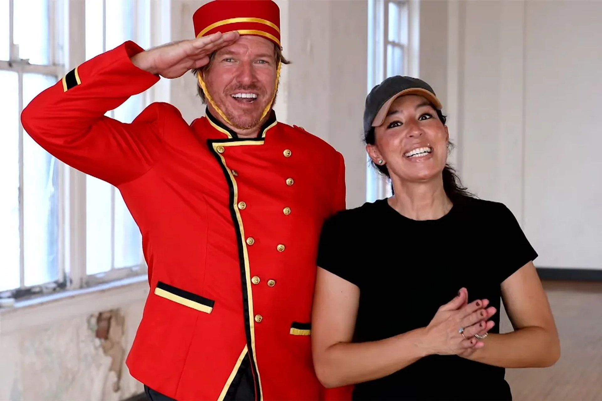 سریال بازسازی: هتل (Fixer Upper: The Hotel 2023)