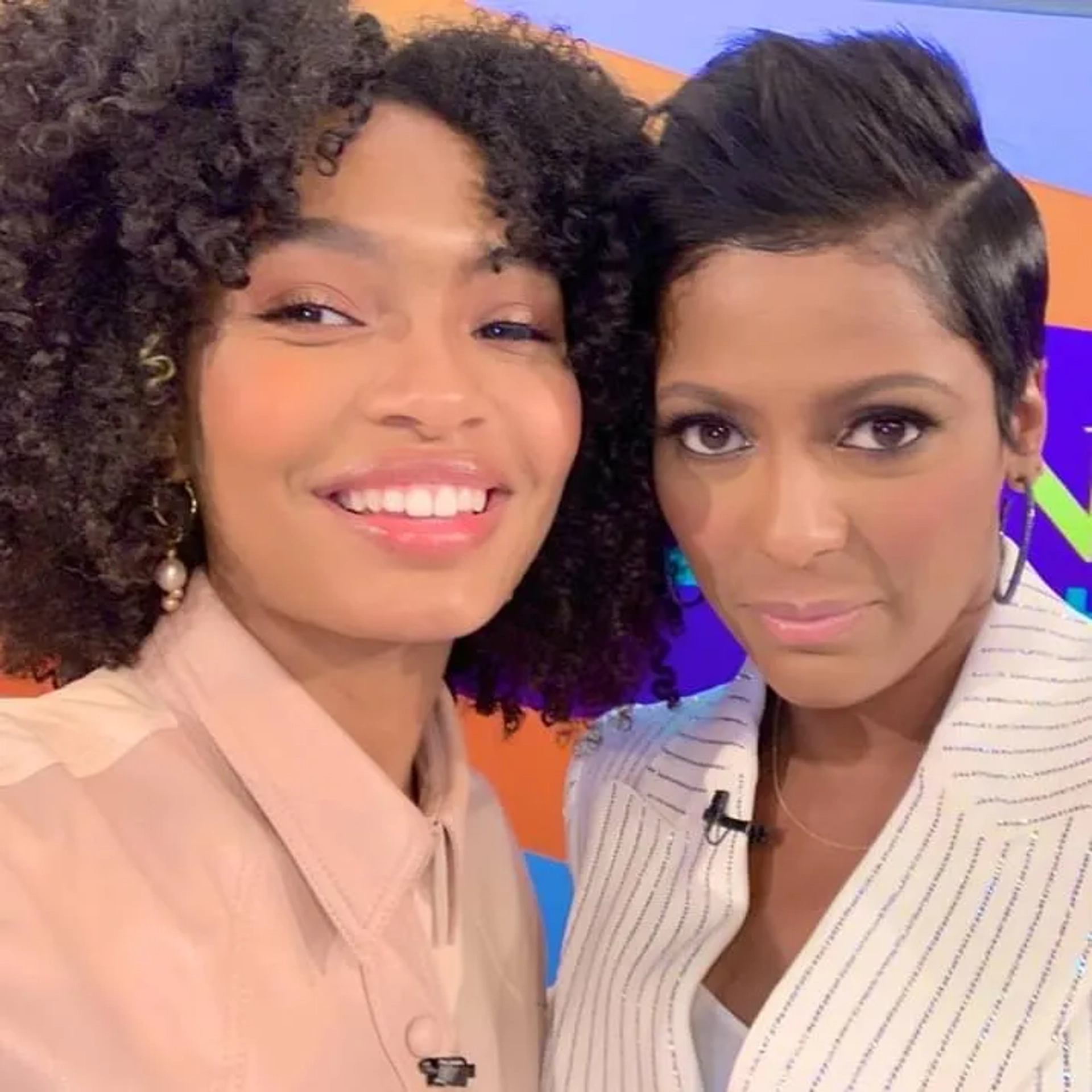 Yara Shahidi and Tamron Hall in Tamron Hall (2019)