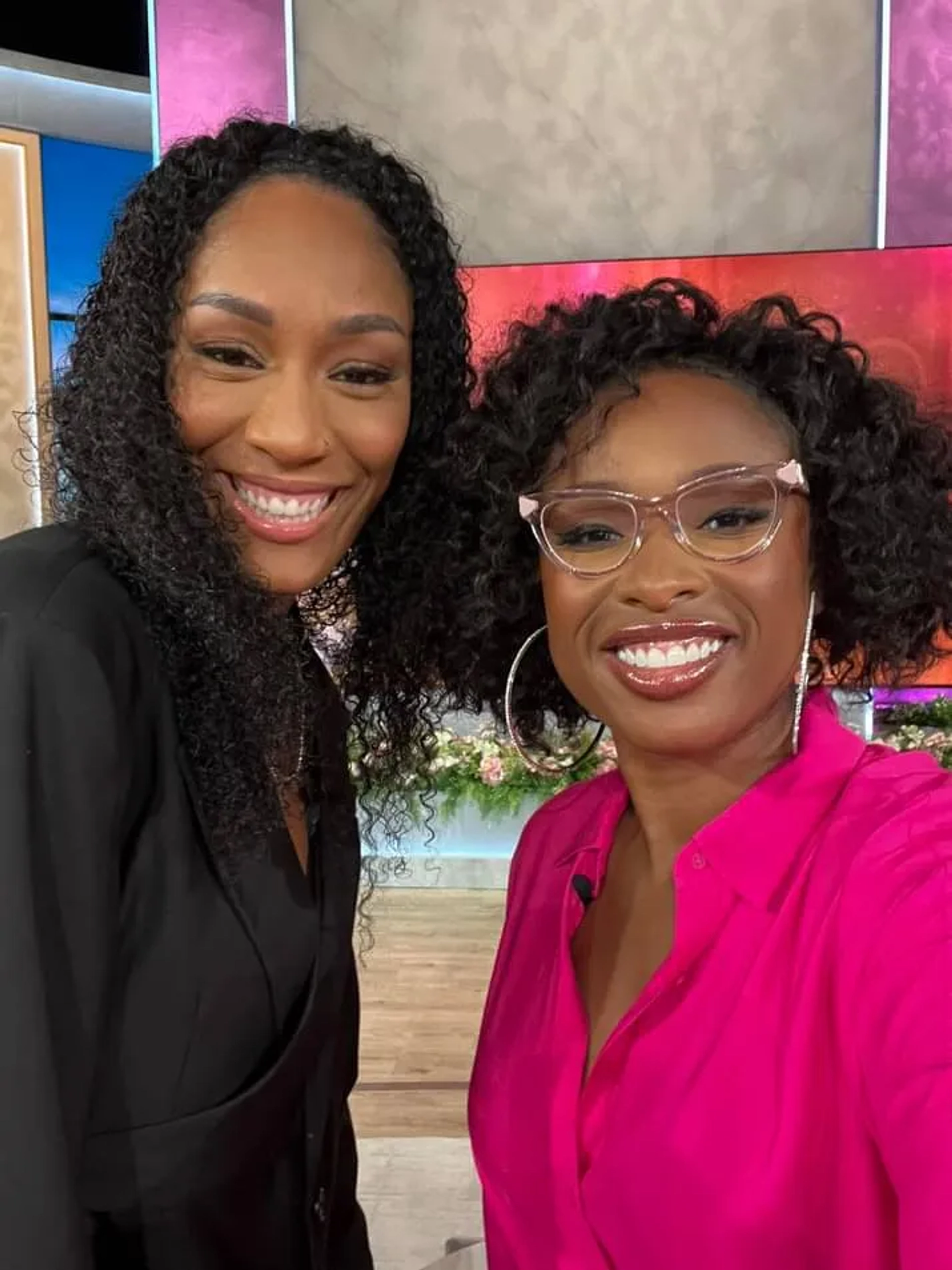 Jennifer Hudson and A'ja Wilson in The Jennifer Hudson Show (2022)