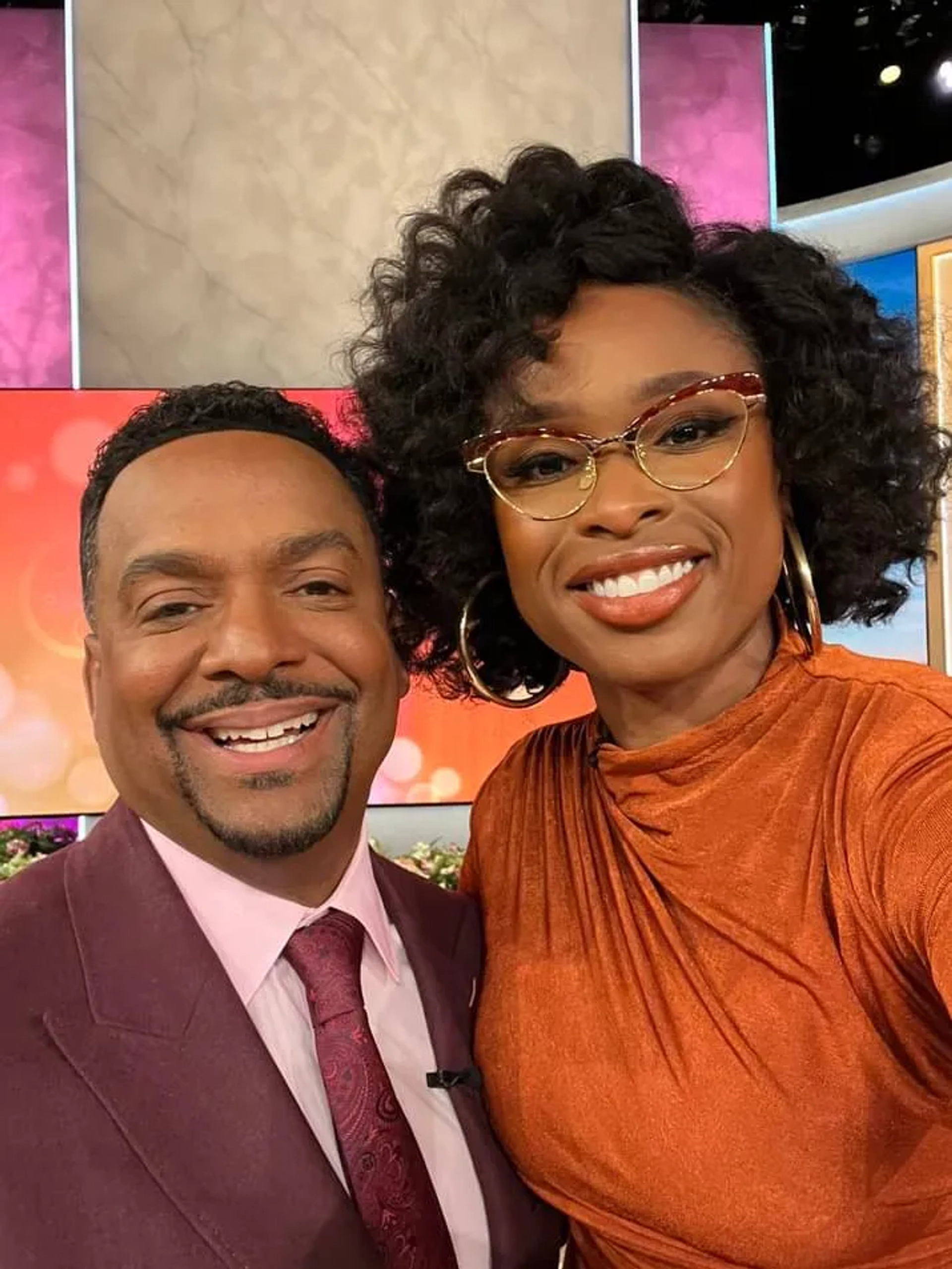 Alfonso Ribeiro and Jennifer Hudson in The Jennifer Hudson Show (2022)