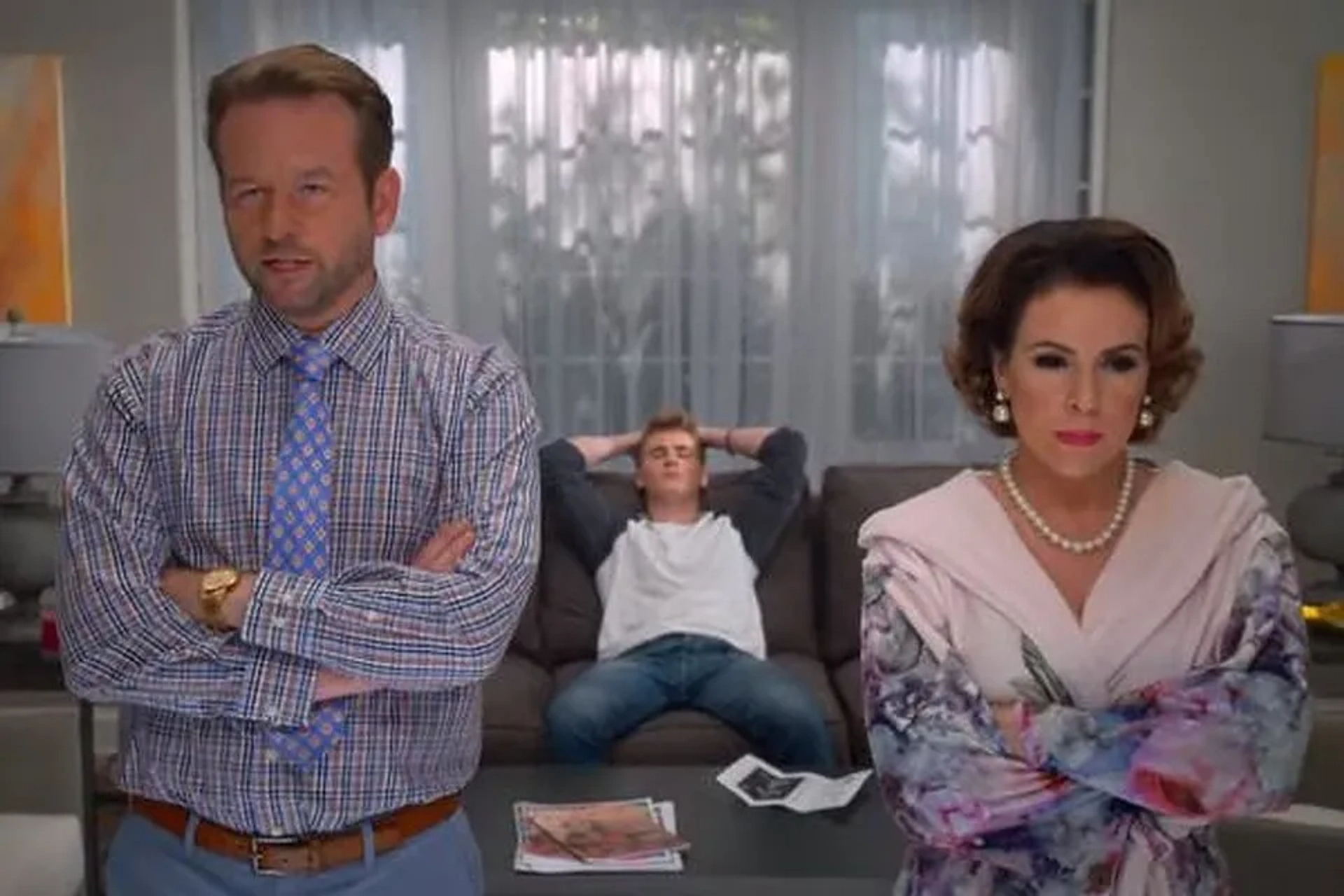 Alyssa Milano, Dallas Roberts, and Michael Provost in Insatiable (2018)