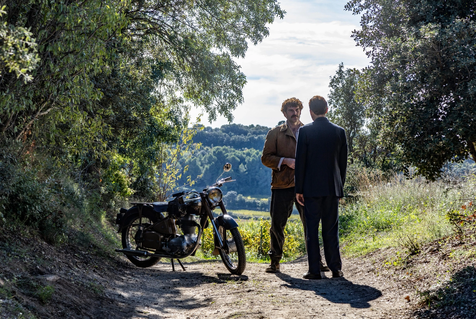 Stanley Weber in Monsieur Spade (2024)