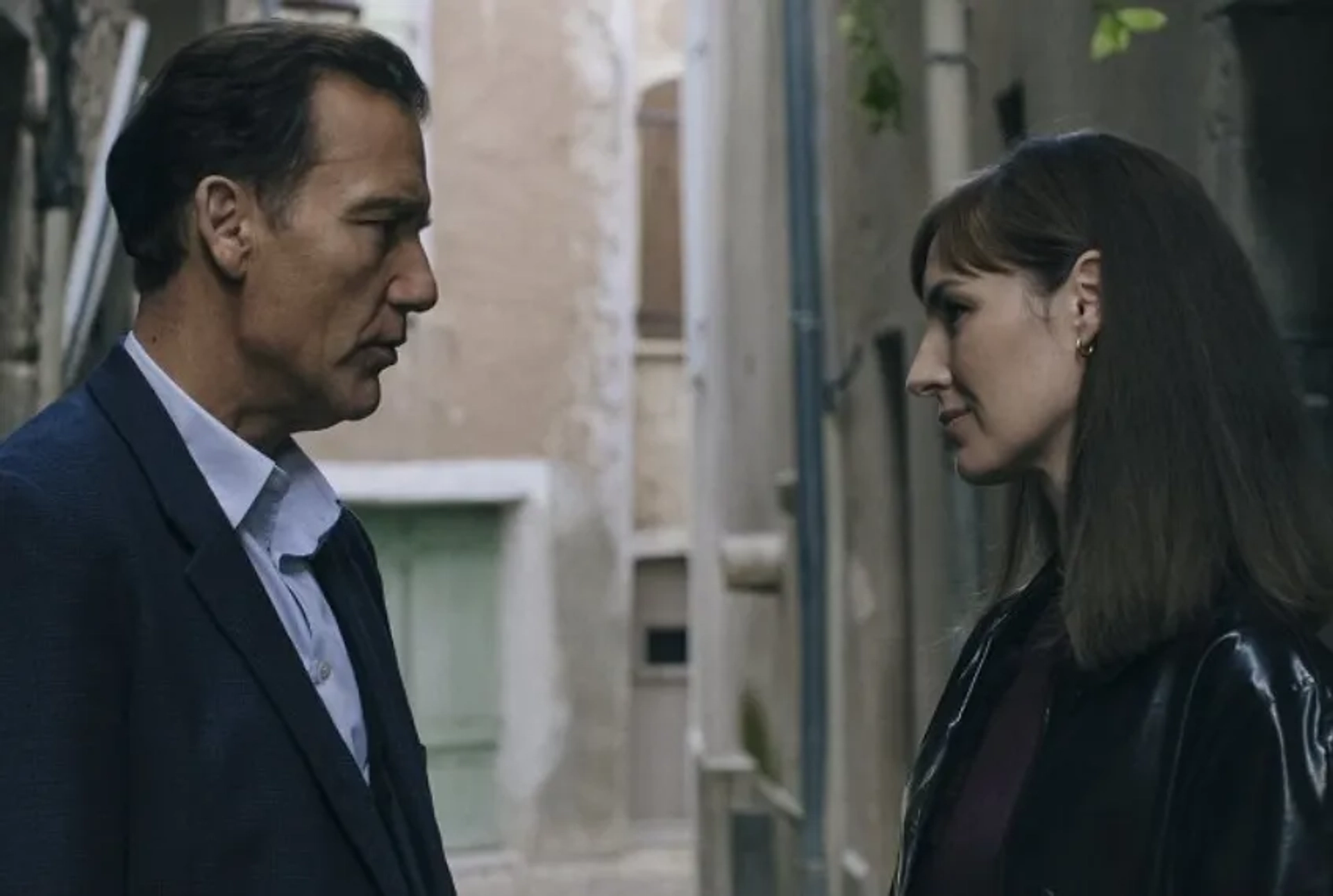 Clive Owen and Louise Bourgoin in Monsieur Spade (2024)