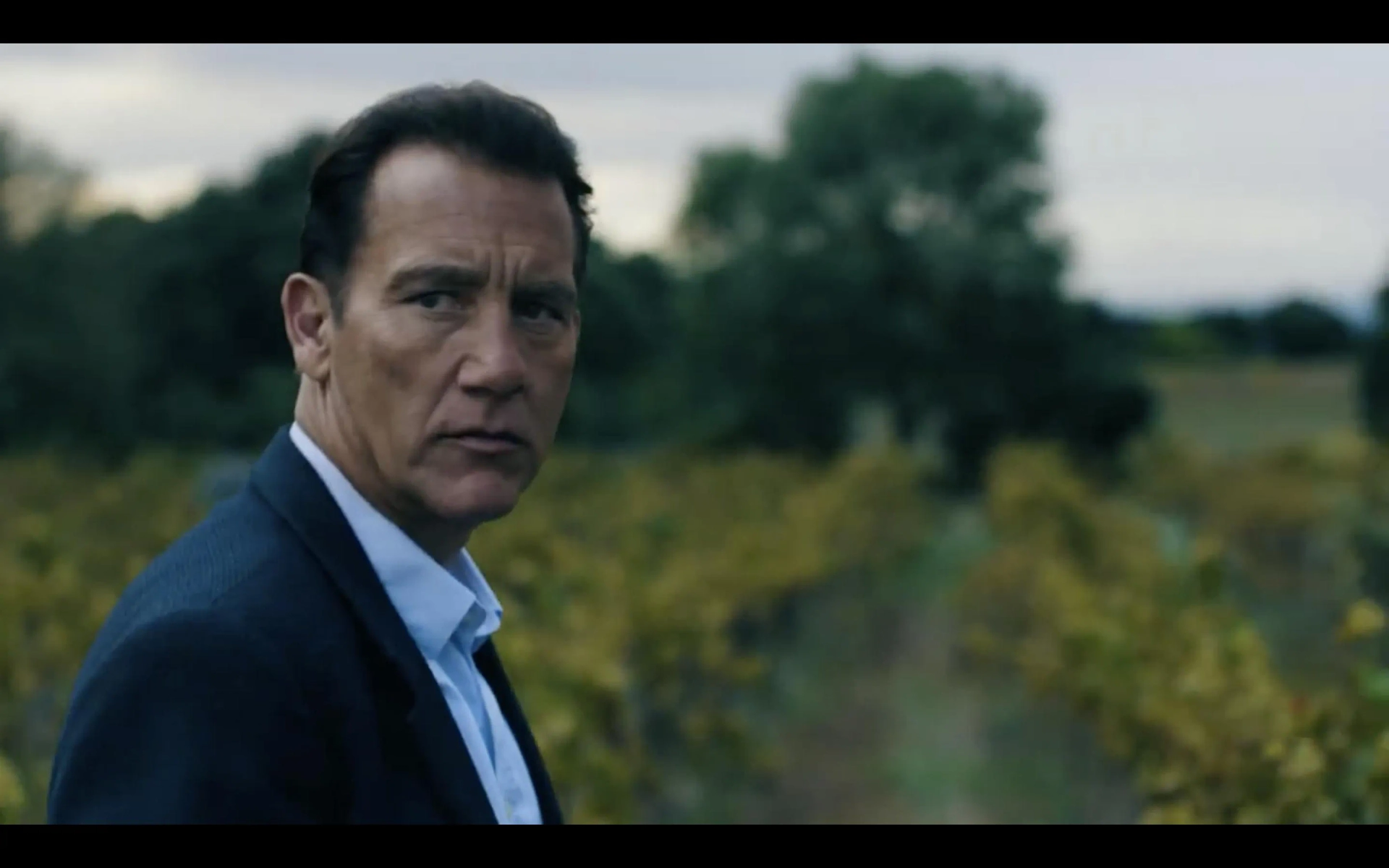 Clive Owen in Monsieur Spade (2024)