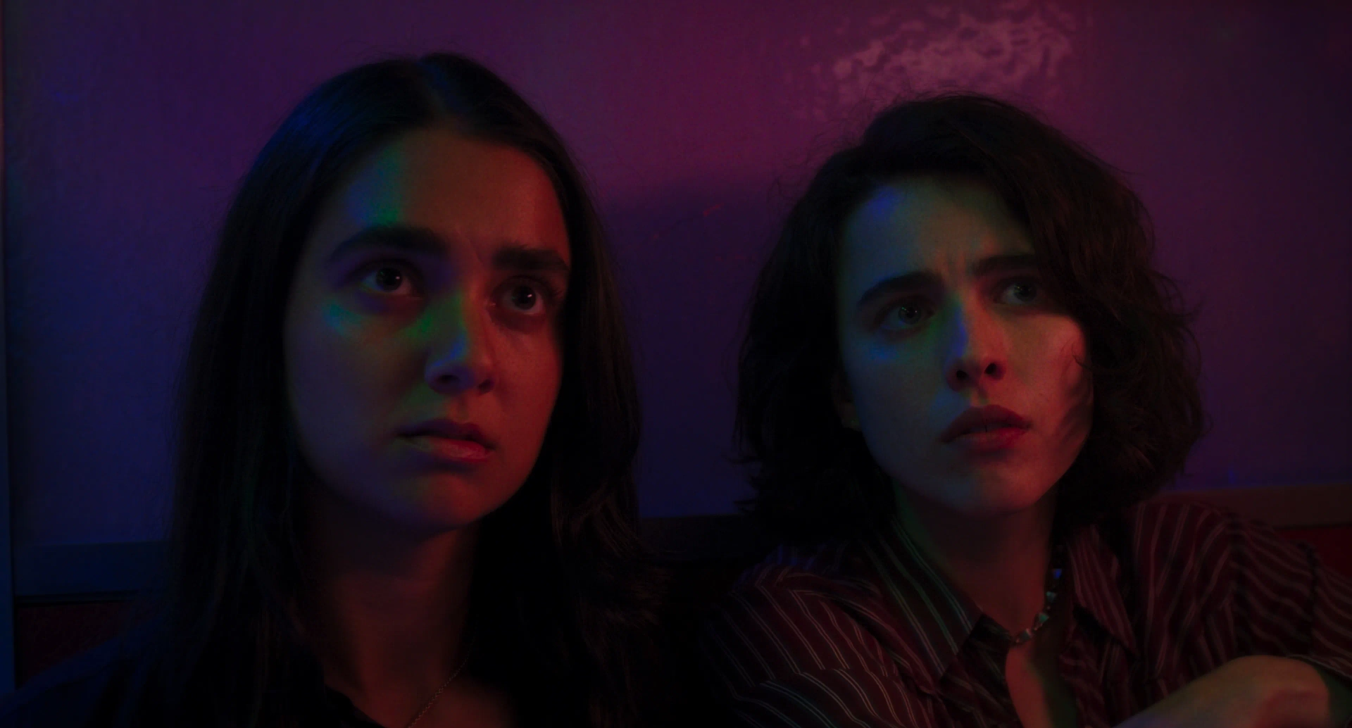 Margaret Qualley and Geraldine Viswanathan in Drive-Away Dolls (2024)