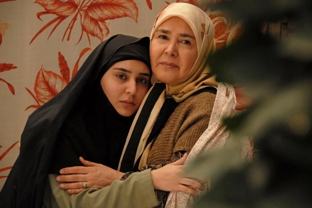 فیلم خانه‌ ای کنار ابرها 1392