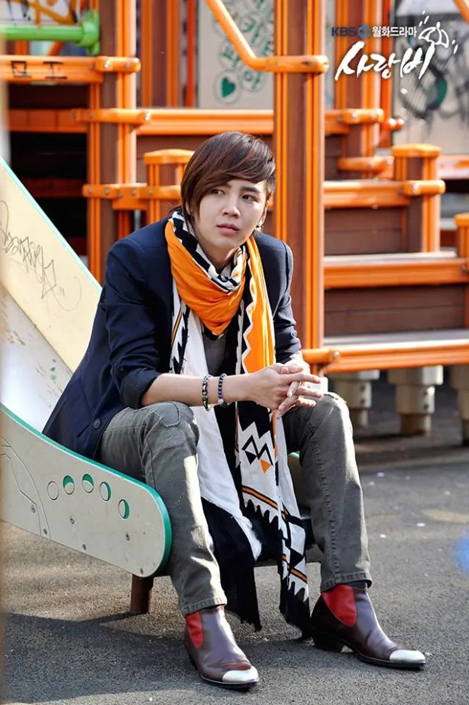 Jang Keun-suk in Love Rain (2012)