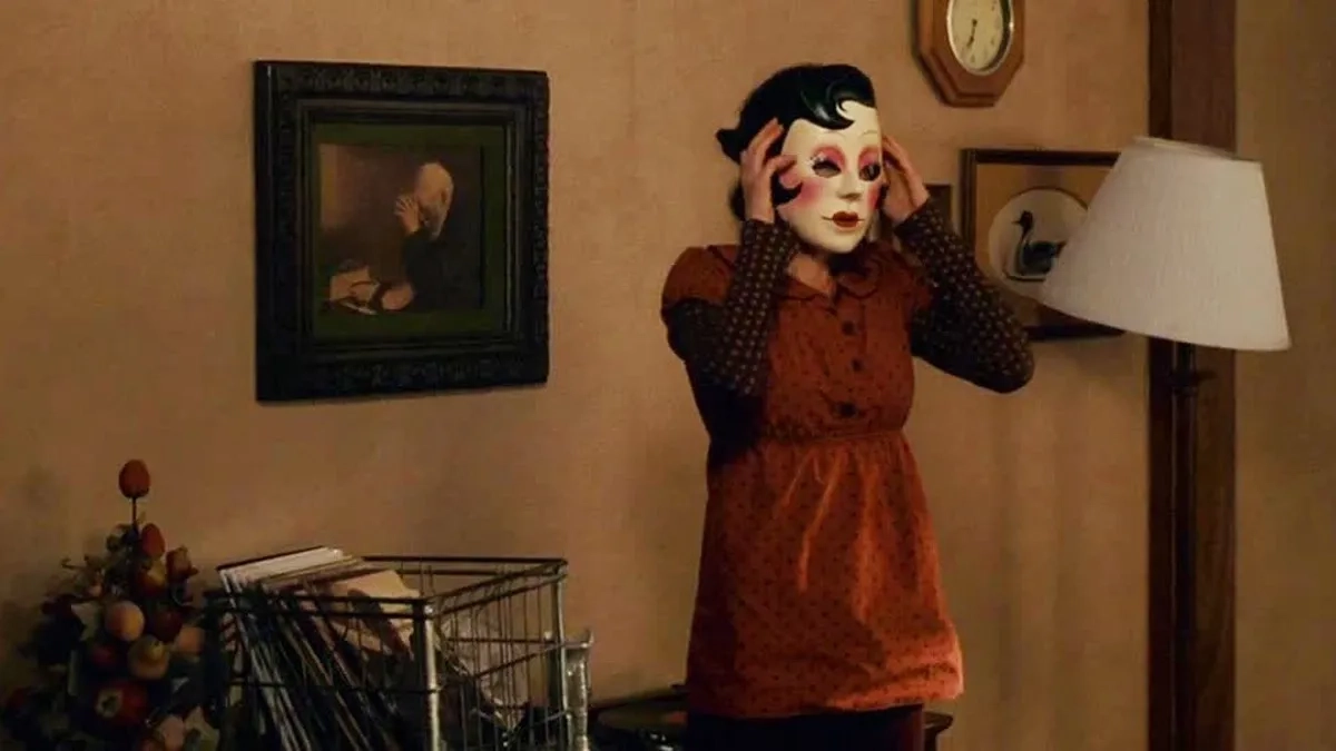 Laura Margolis in The Strangers (2008)