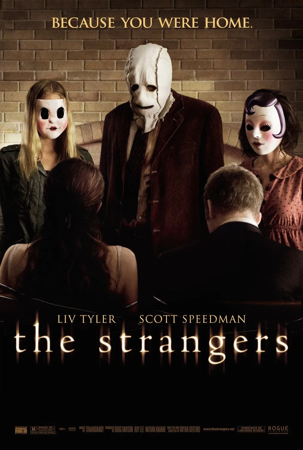 Liv Tyler, Scott Speedman, Laura Margolis, Kip Weeks, and Gemma Ward in The Strangers (2008)