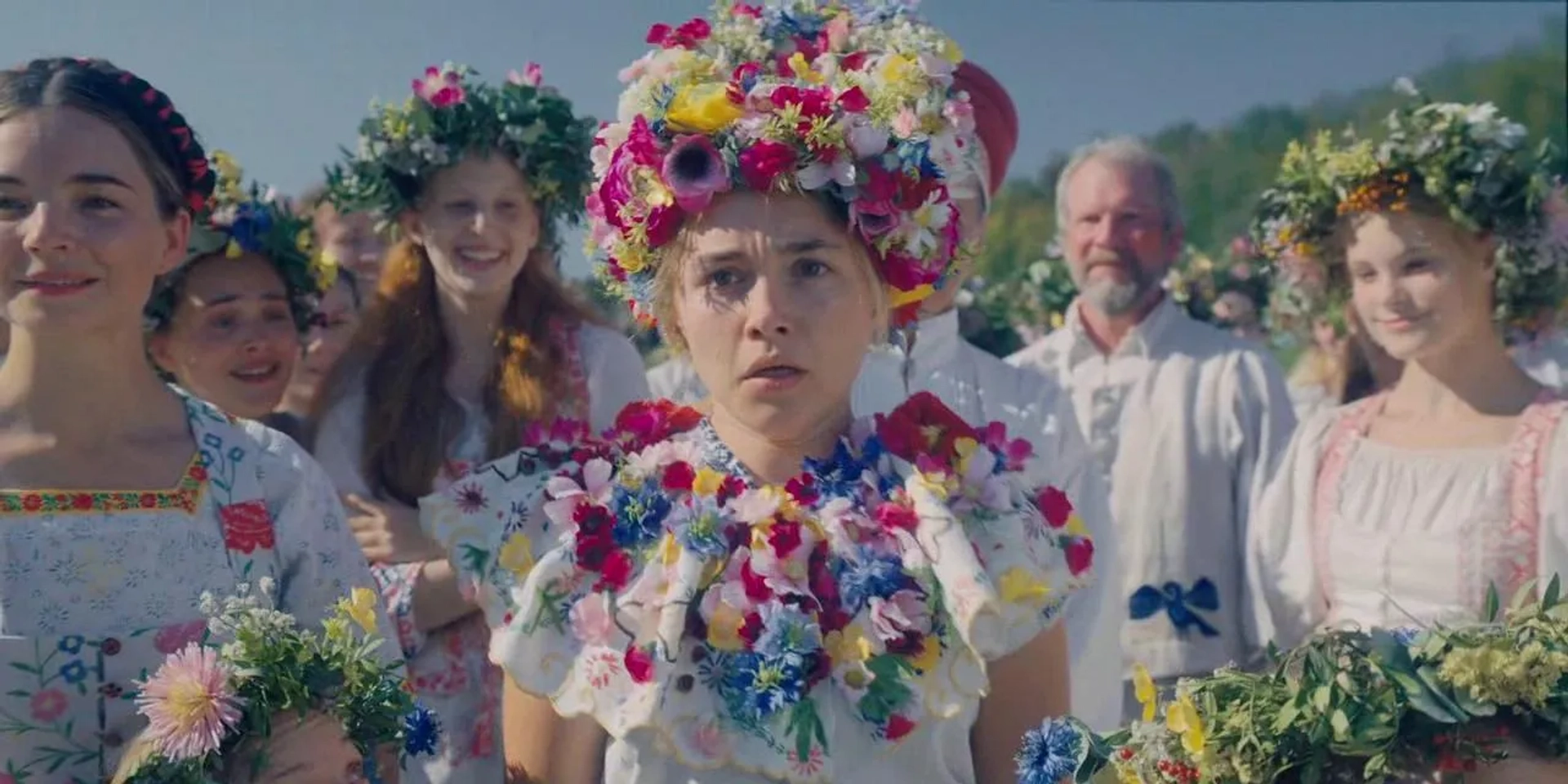 Florence Pugh and Isabelle Grill in Midsommar (2019)