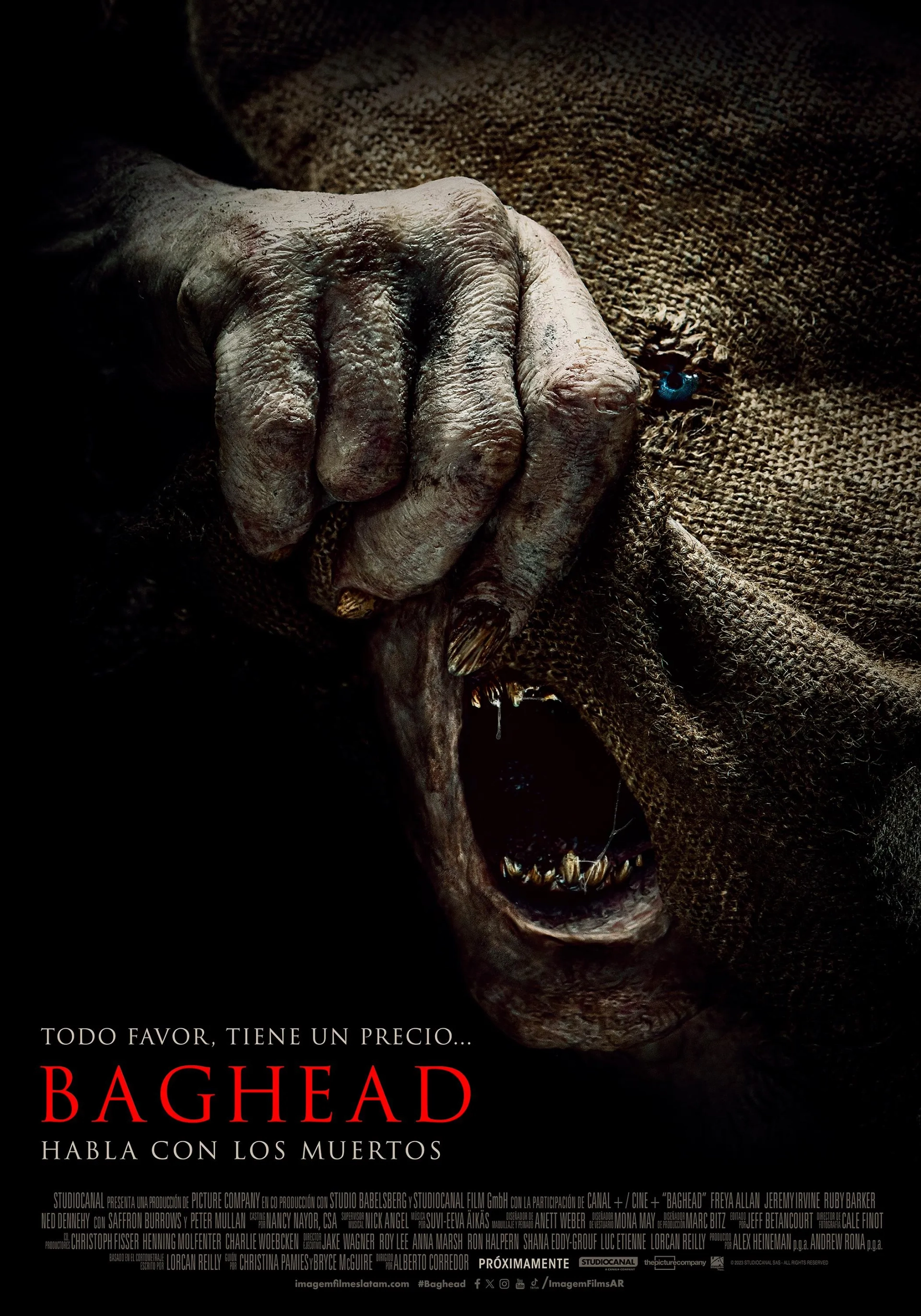 Anne Müller in Baghead (2023)