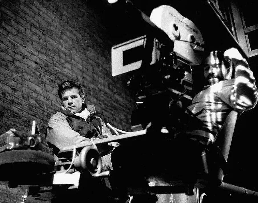 Tom Holland and Jan Kiesser in Fright Night (1985)