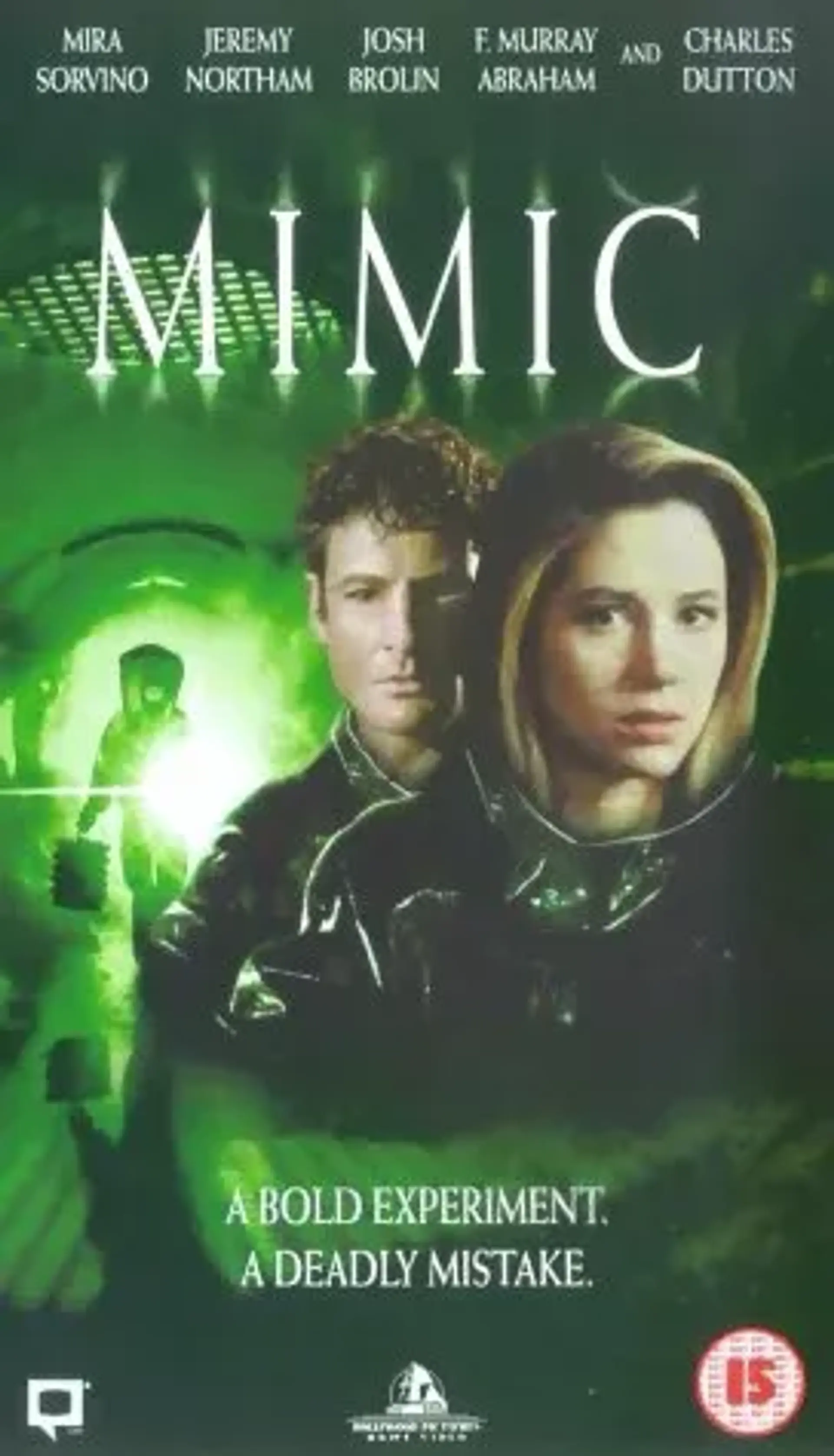 فیلم تقلید (Mimic 1997)