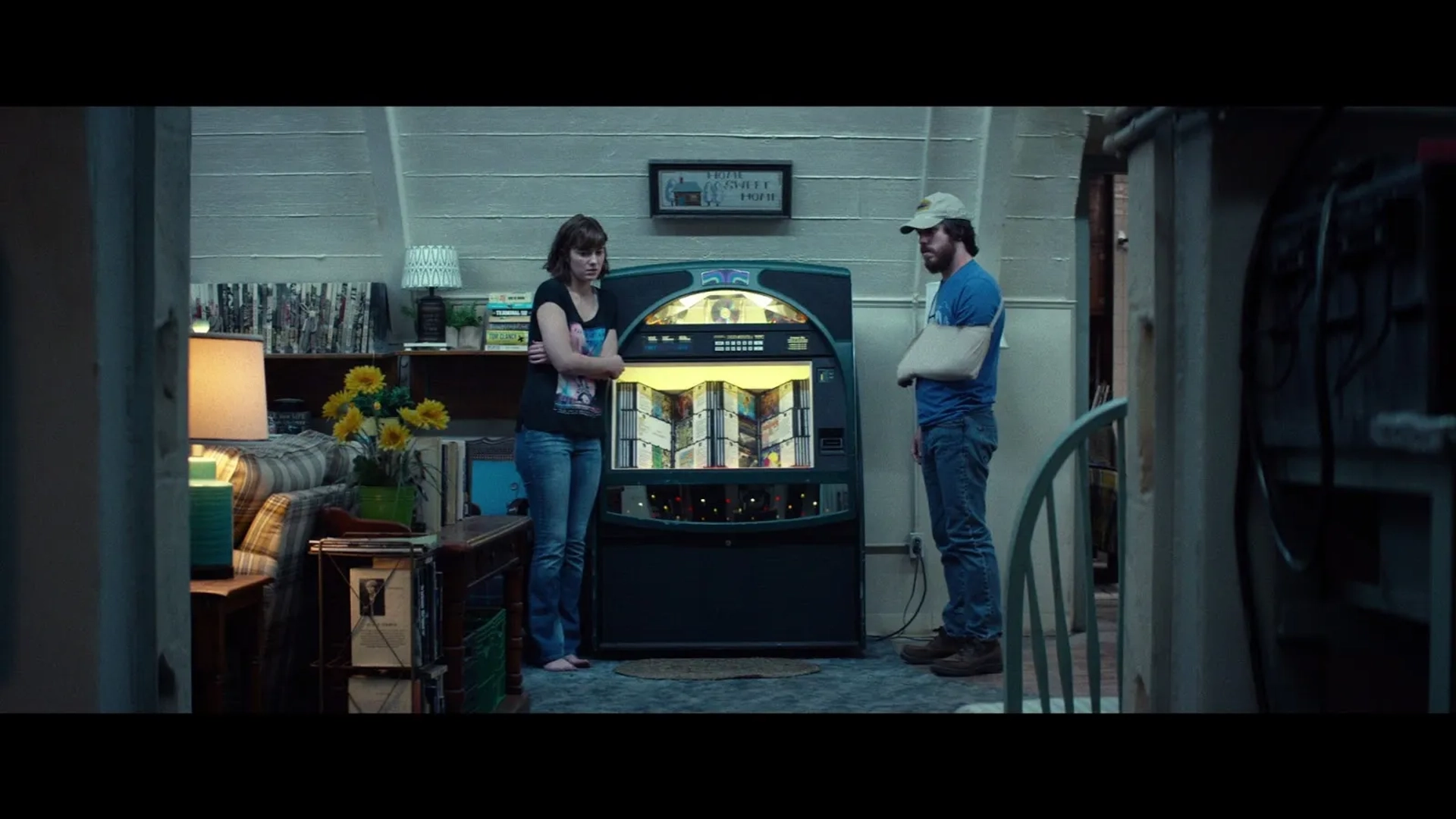 John Gallagher Jr. and Mary Elizabeth Winstead in 10 Cloverfield Lane (2016)