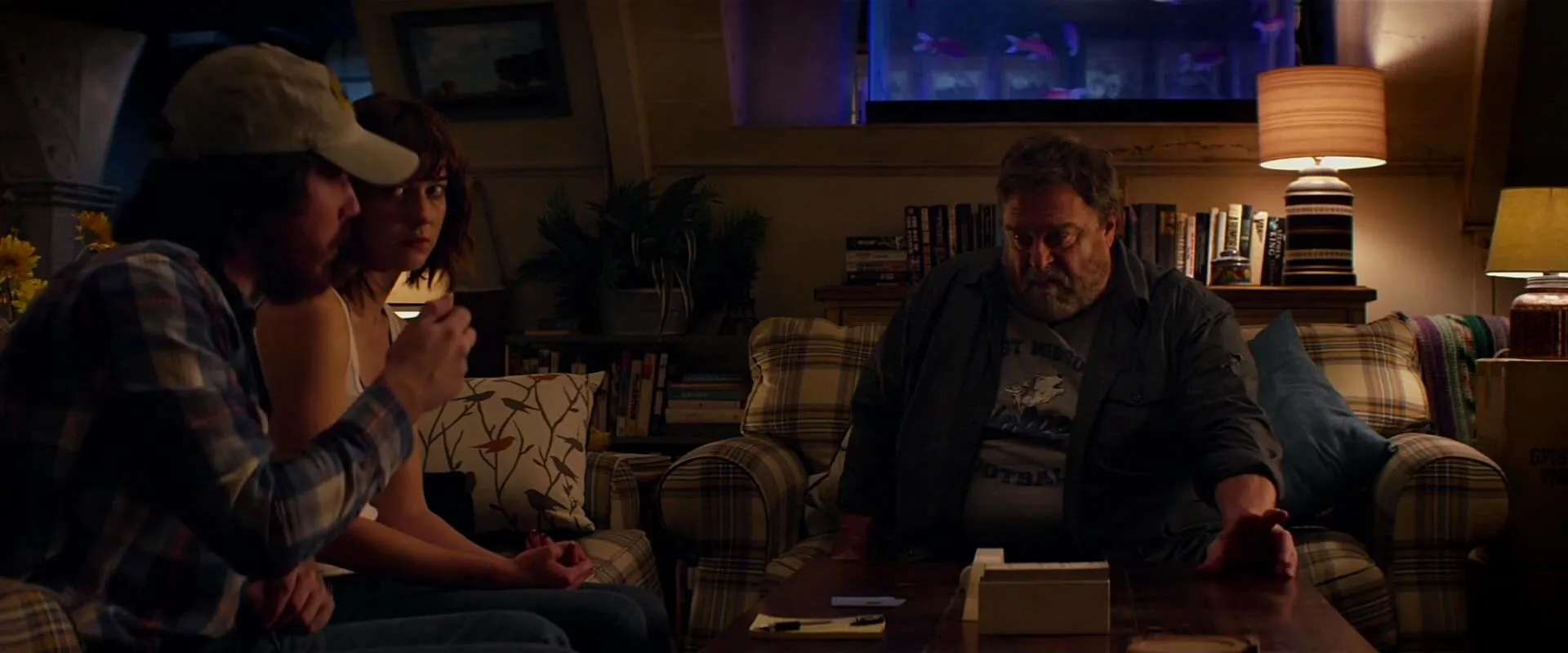 John Goodman, John Gallagher Jr., and Mary Elizabeth Winstead in 10 Cloverfield Lane (2016)