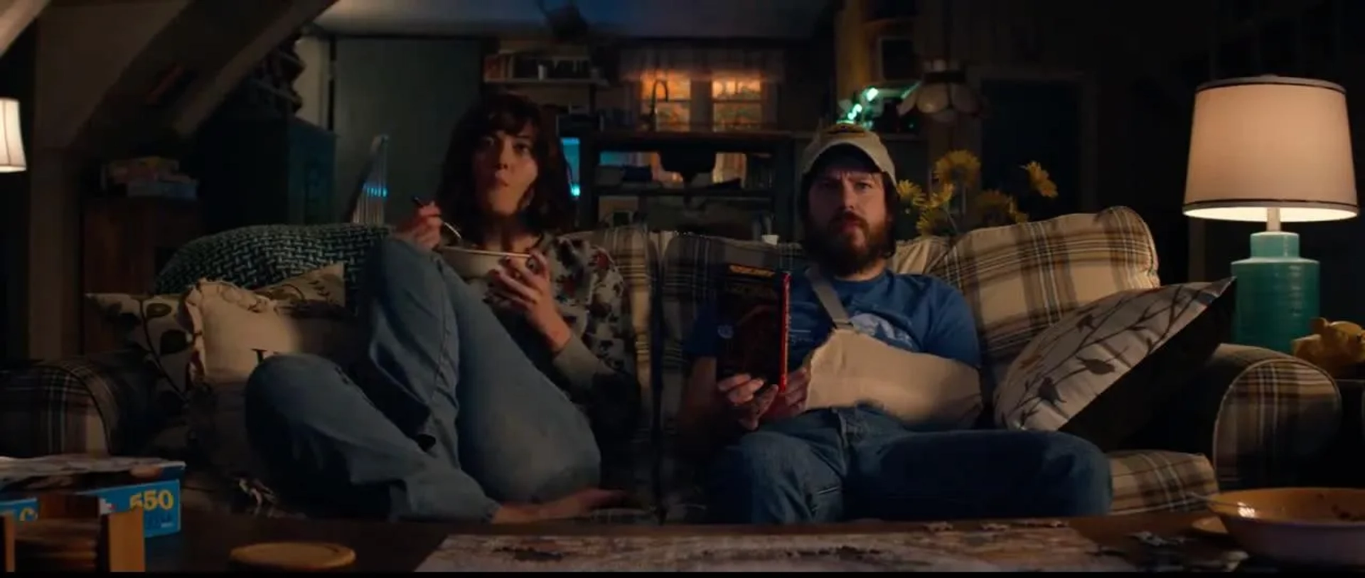 John Gallagher Jr. and Mary Elizabeth Winstead in 10 Cloverfield Lane (2016)