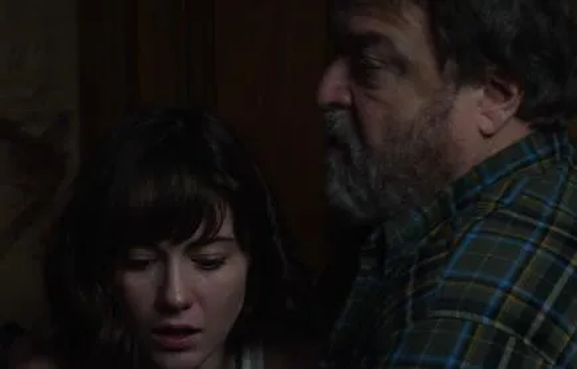 John Goodman and Mary Elizabeth Winstead in 10 Cloverfield Lane (2016)