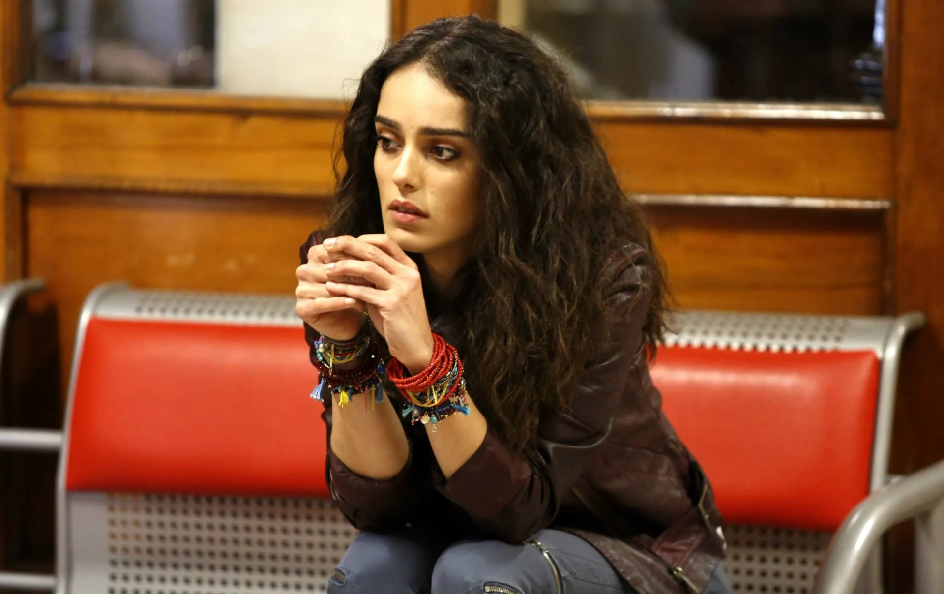 Bestemsu Özdemir in Black Money Love (2014)