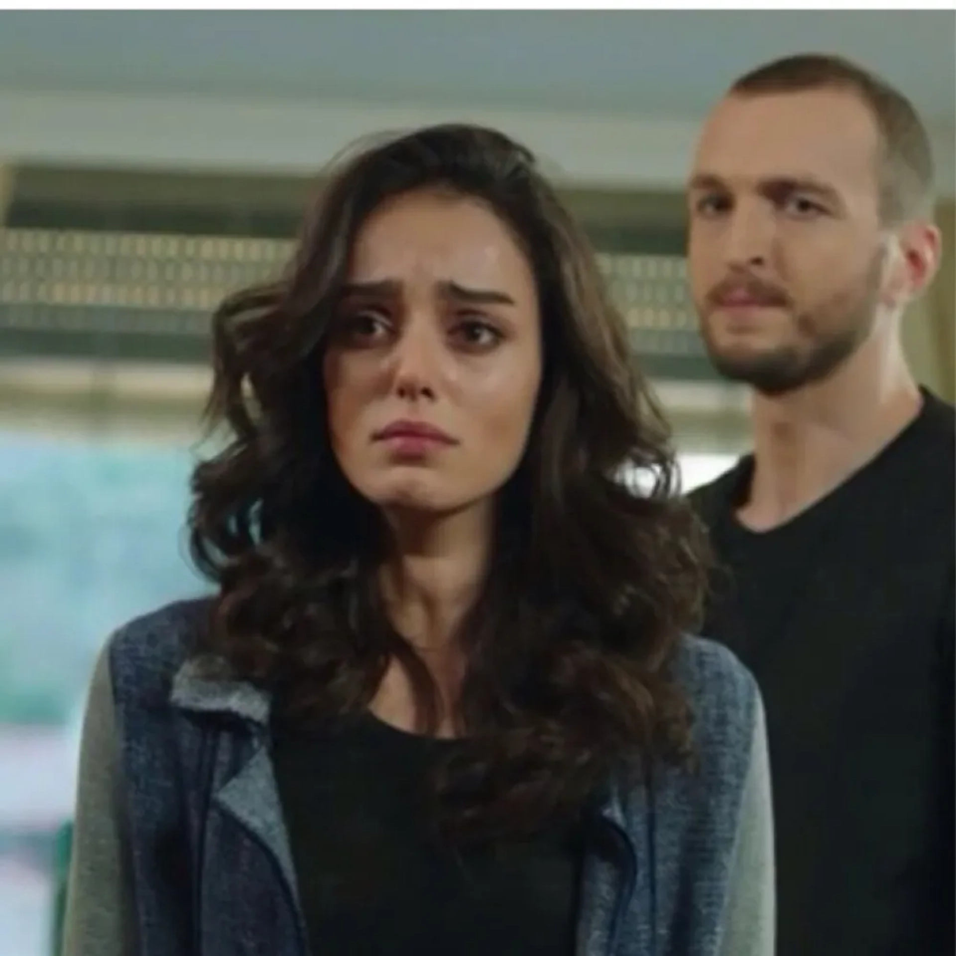 Saygin Soysal and Bestemsu Özdemir in Black Money Love (2014)