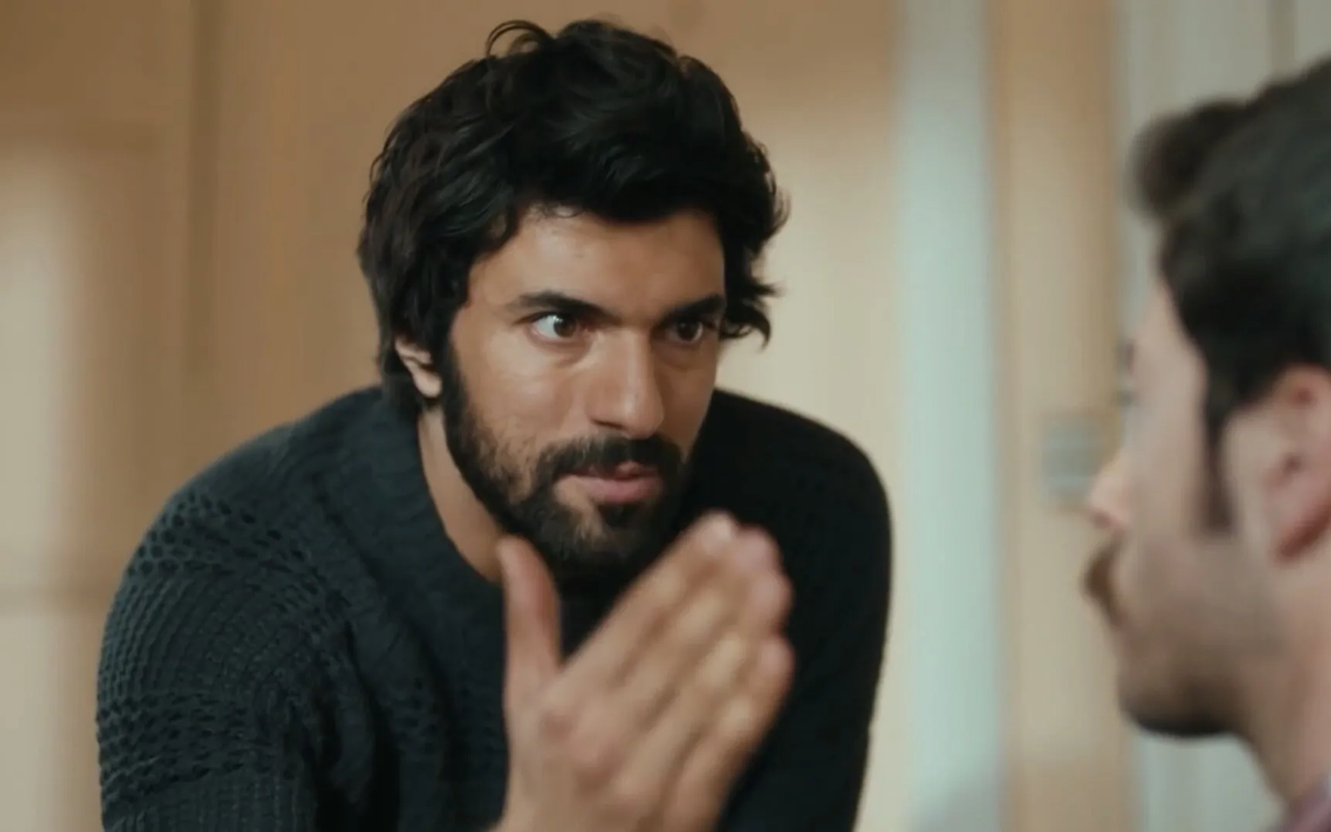 Engin Akyürek in Black Money Love (2014)