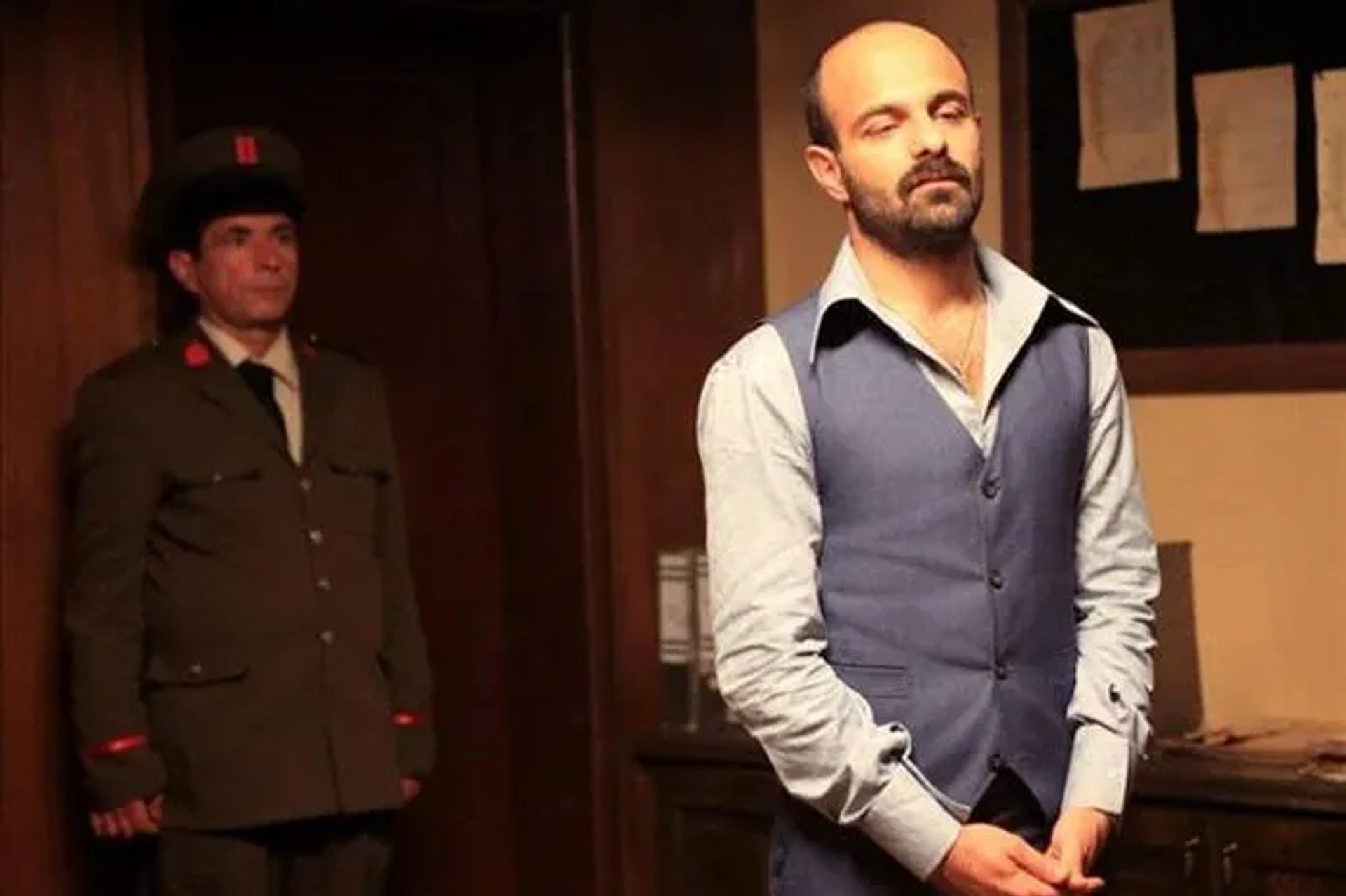 Erkan Avci in Karadayi (2012)