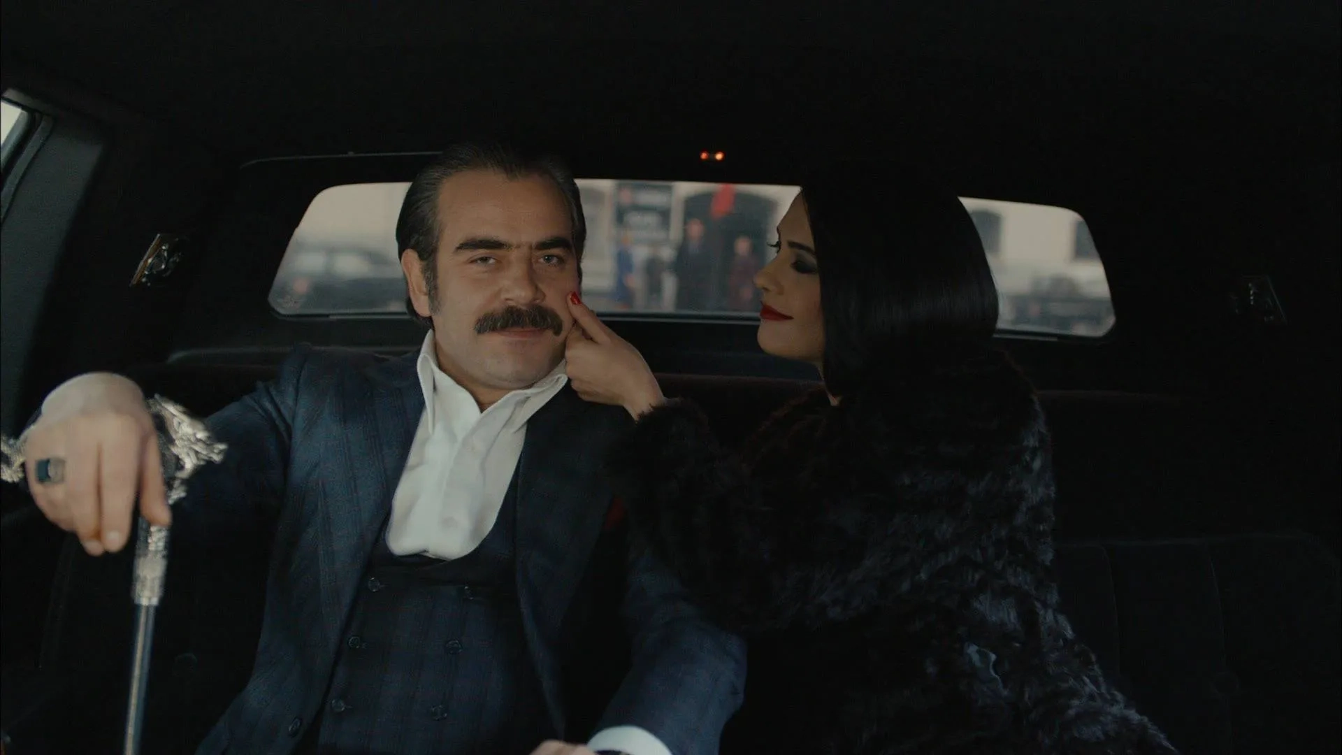 Yurdaer Okur and Funda Eryigit in Karadayi (2012)