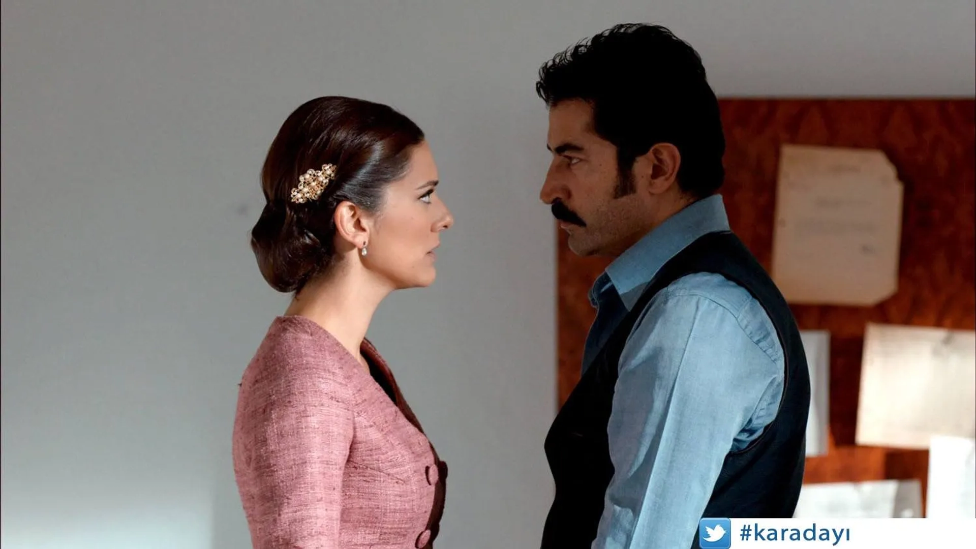 Kenan Imirzalioglu and Bergüzar Korel in Karadayi (2012)