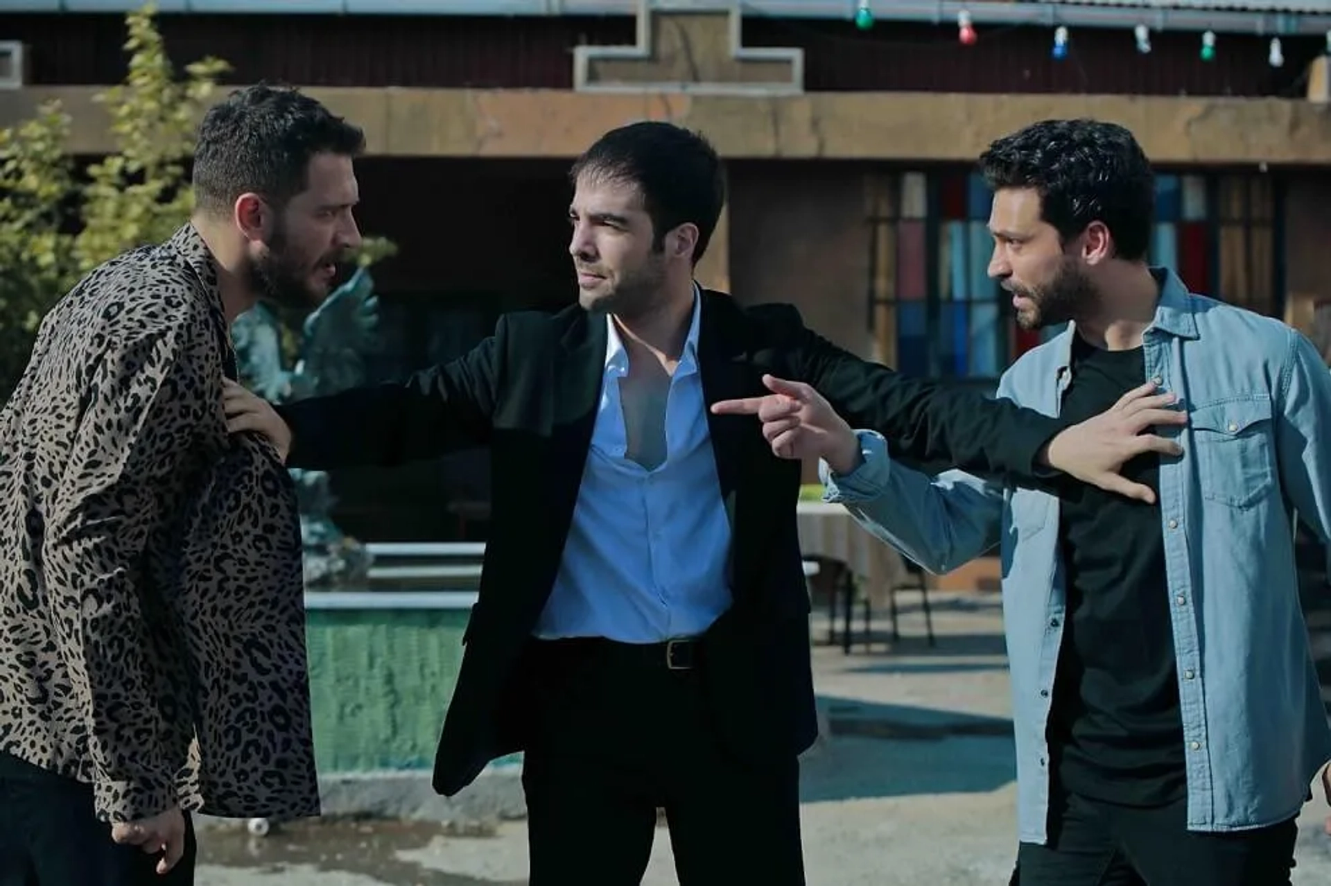 Umutcan Ütebay, Uraz Kaygilaroglu, and Ekin Koç in The Bad Penny (2021)