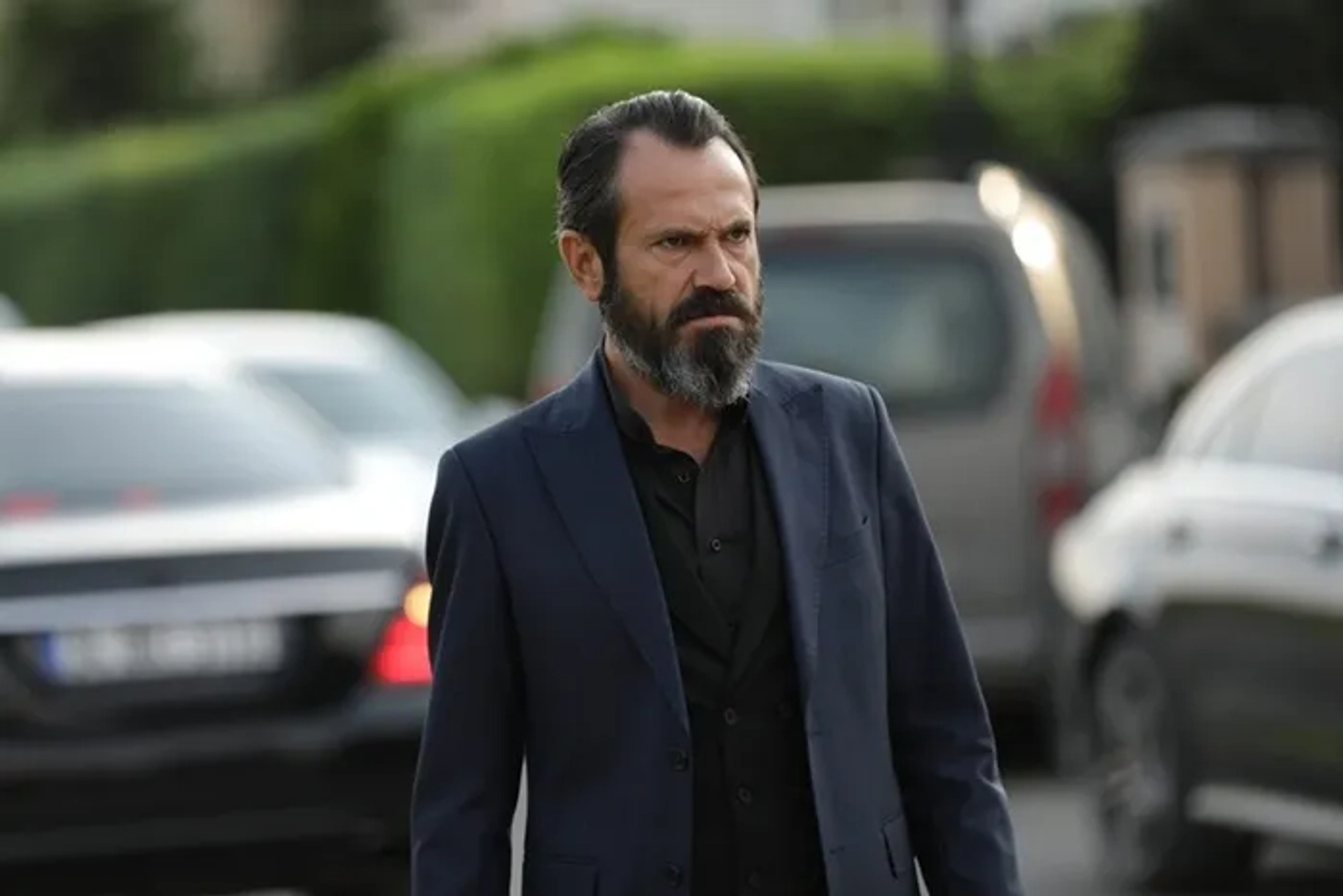 Olgun Simsek in Ramo (2020)